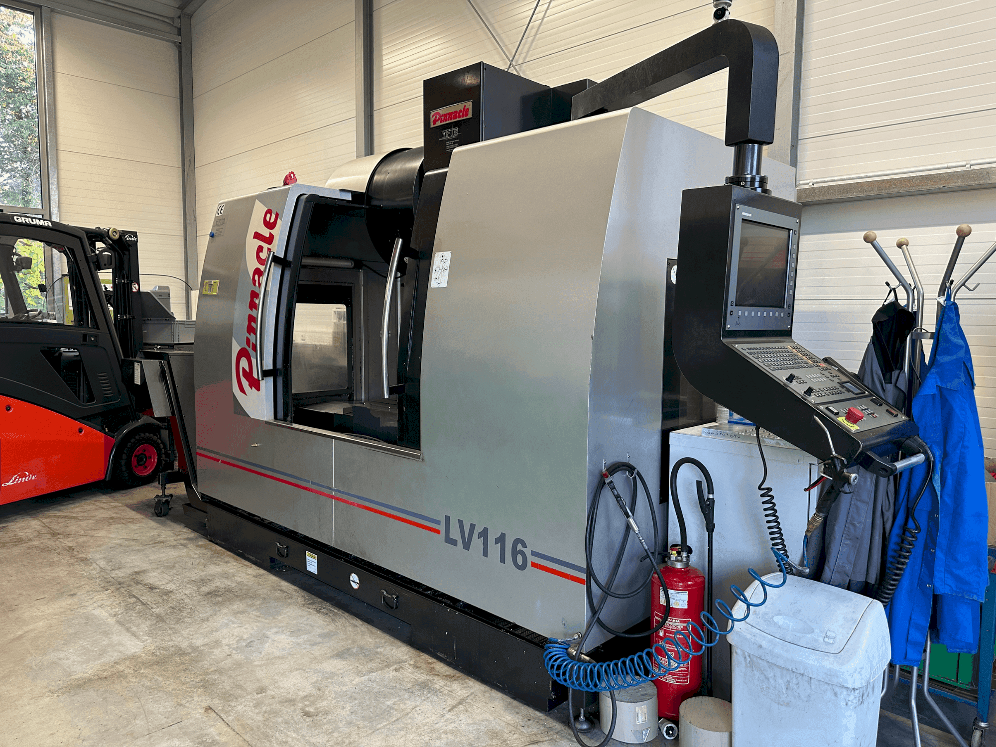 Вид станка Pinnacle LV116 спереди