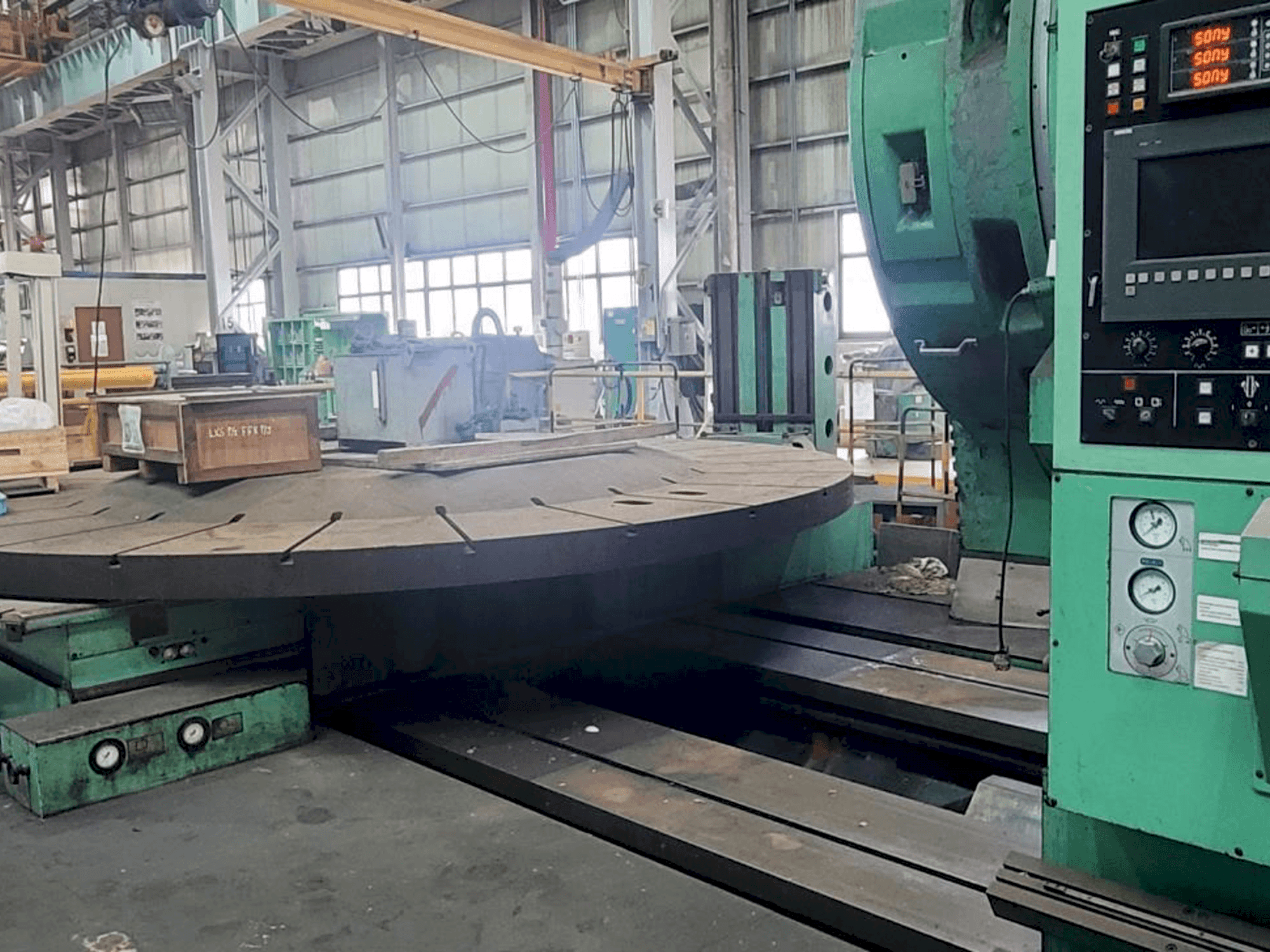 Вид станка MAAG SH-600 спереди