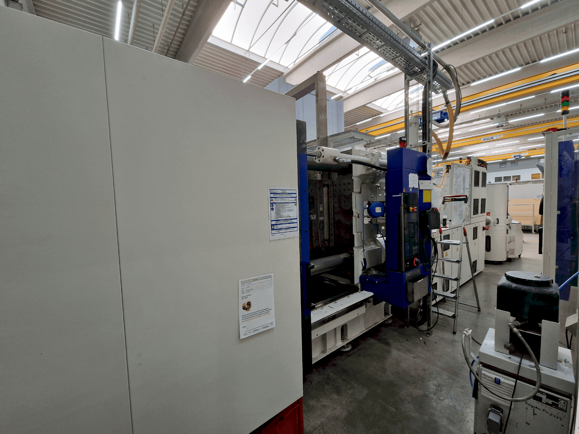 Вид станка Engel duo 2400/650 спереди