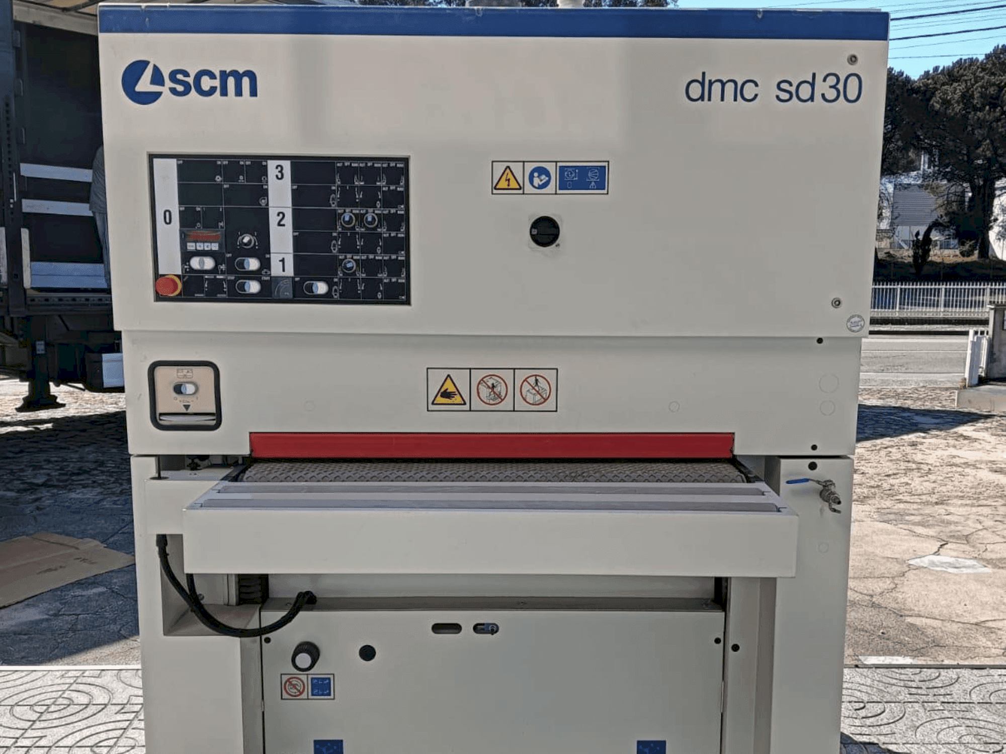 Вид станка SMCTL DMC SD 30 RCS 110 спереди
