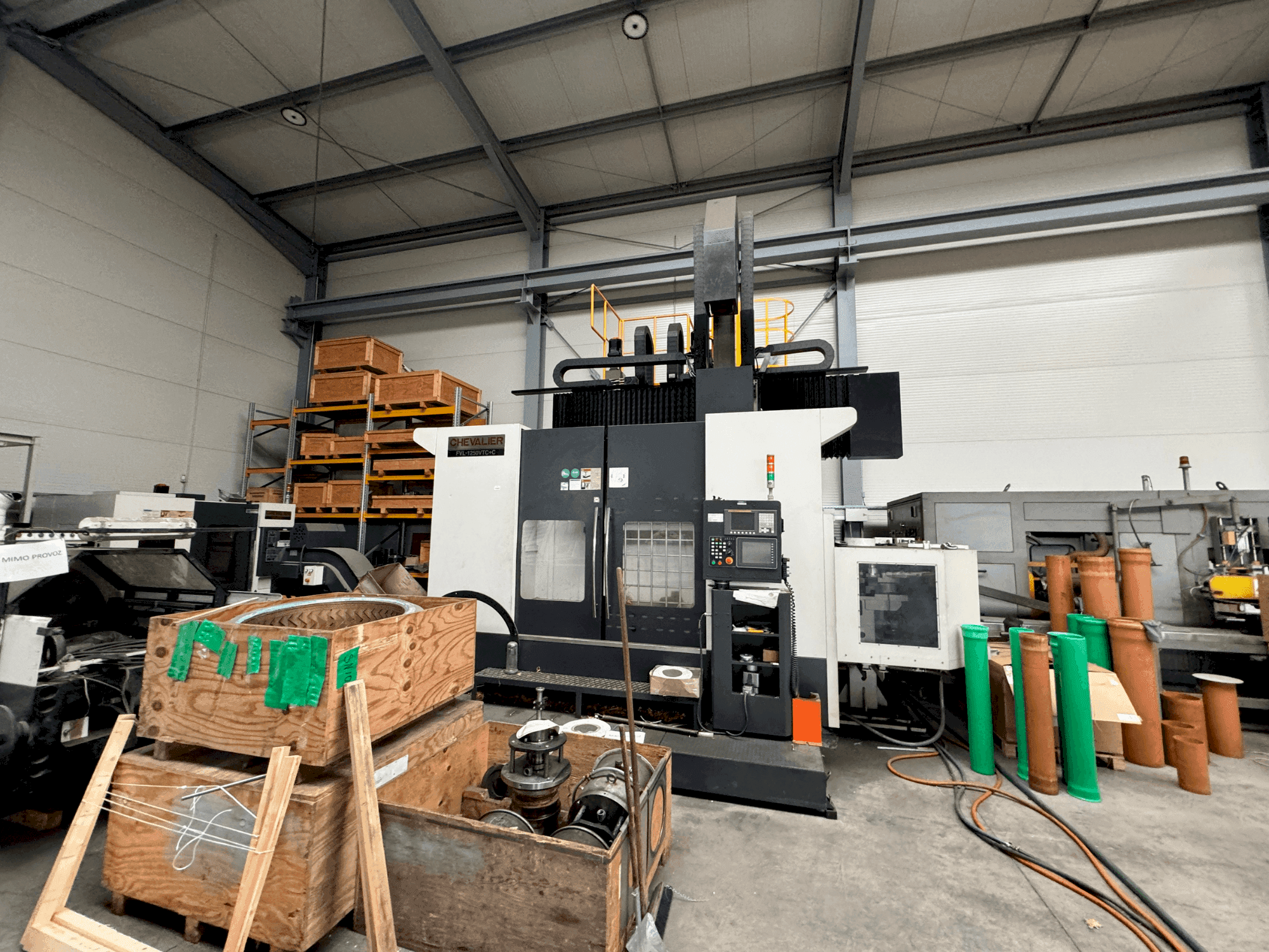 Вид станка Chevalier FVL-1250VTC+C спереди