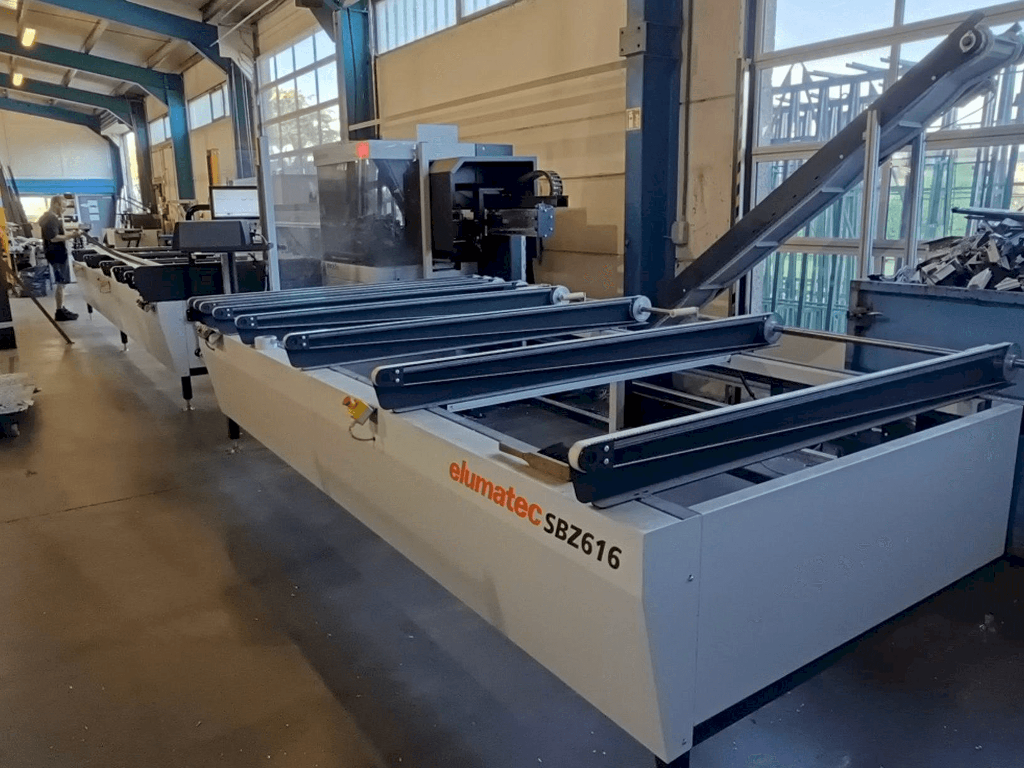 Вид станка Elumatec SBZ 616/02 спереди