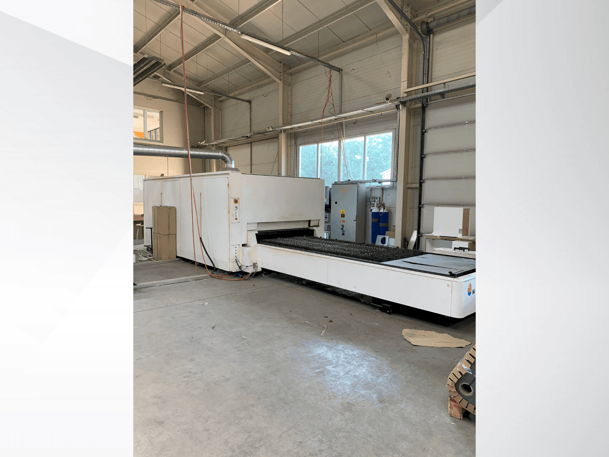 Вид станка Bodor P3015 спереди