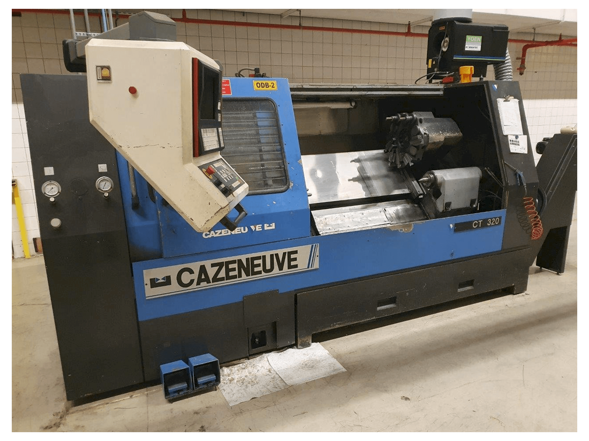 Вид станка CAZENEUVE CT320 спереди