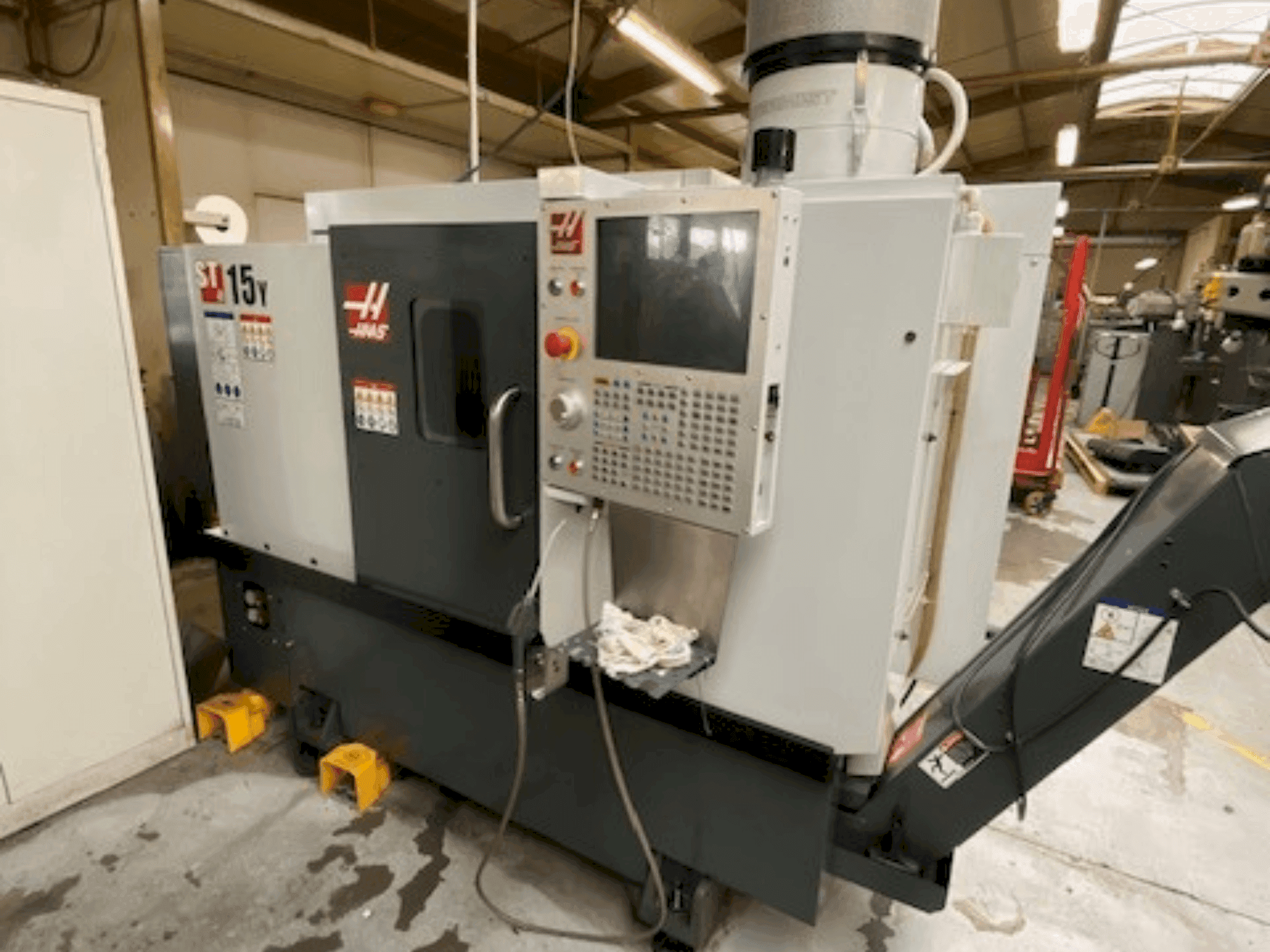 Вид станка HAAS ST-15Y спереди