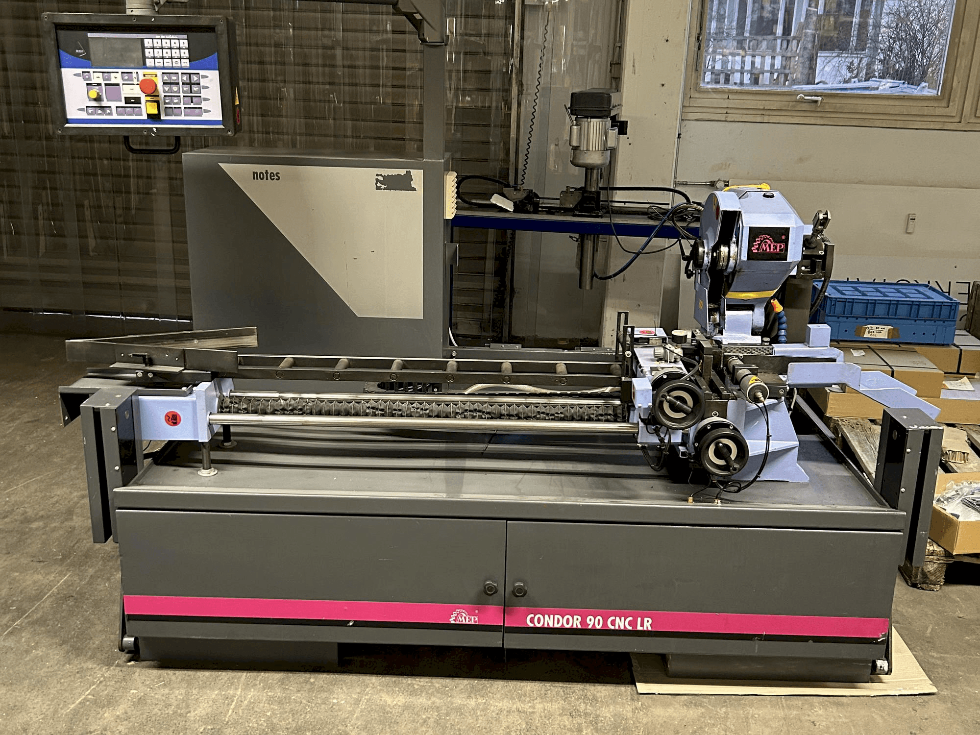 Вид станка MEP Condor 90 CNC LR спереди