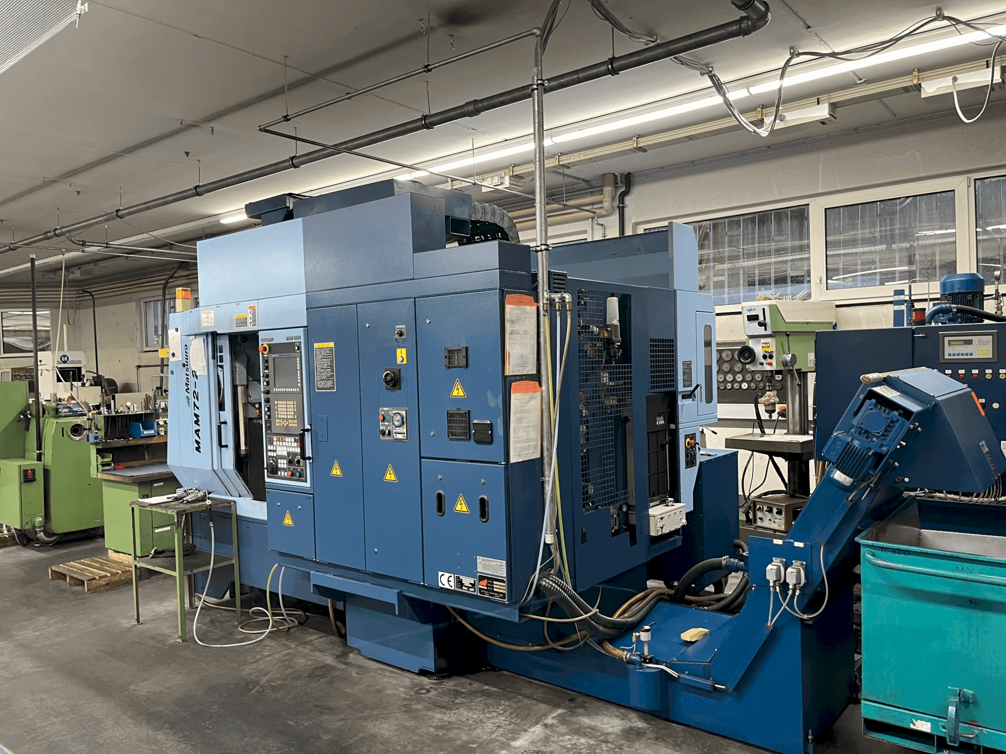Вид станка Matsuura MAM72-25V спереди
