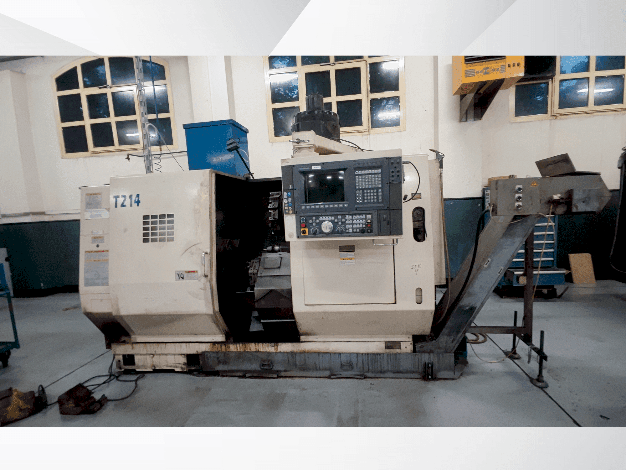 Вид станка Okuma LU 15 спереди