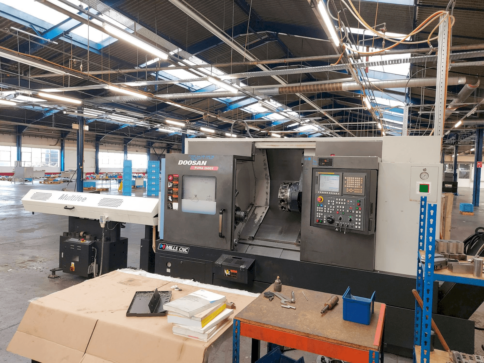 Front view of Doosan Puma 2600Y machine