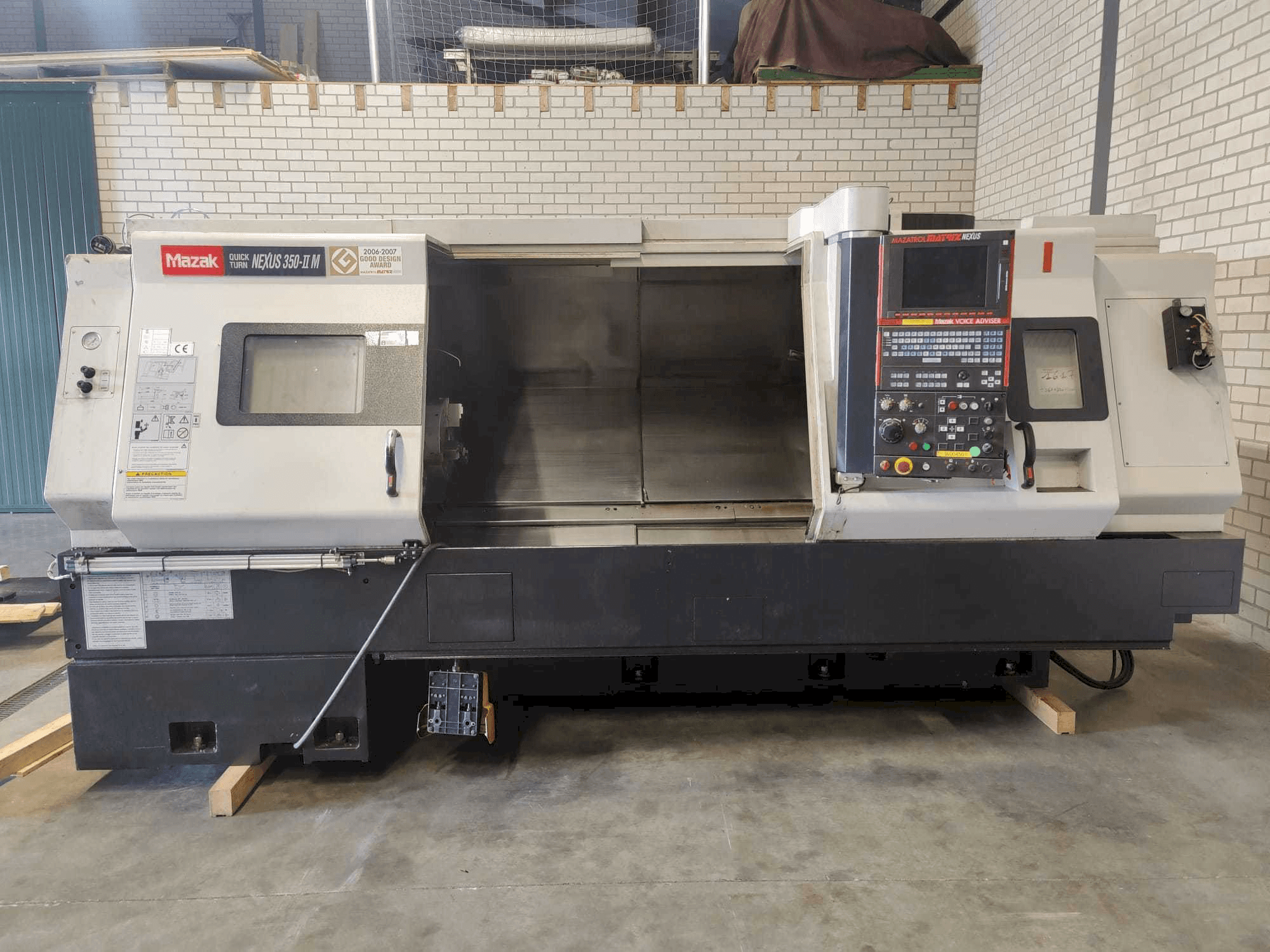 Вид станка Mazak Quick Turn Nexus 350-II M спереди