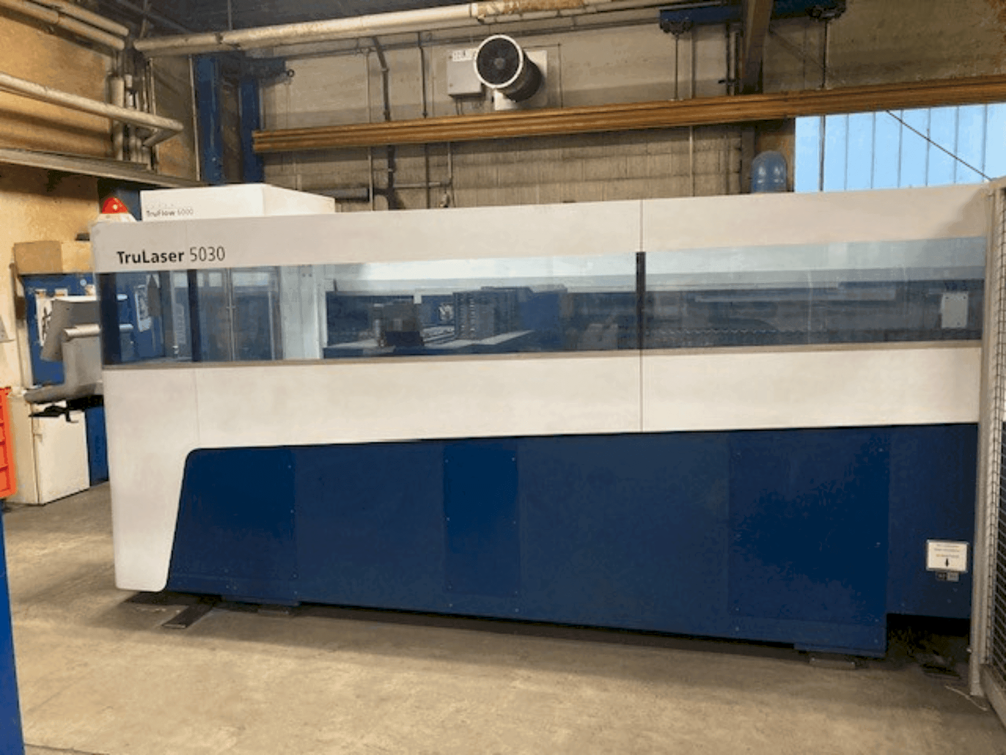 Вид станка TRUMPF TruLaser 5030 (L52) спереди