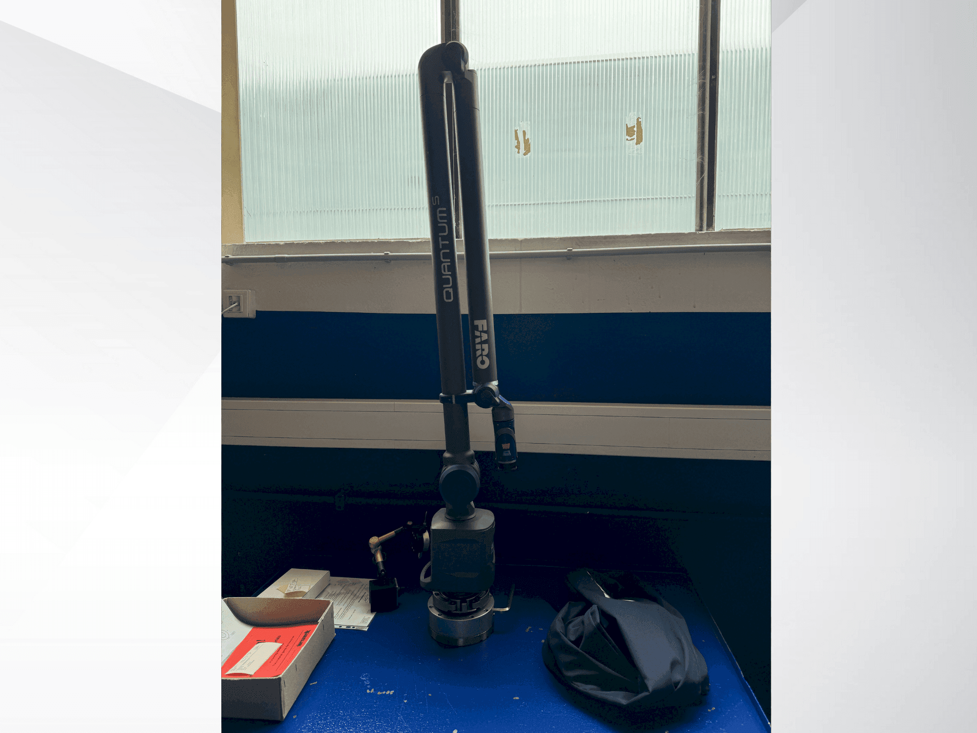 Вид станка Faro 21000 спереди