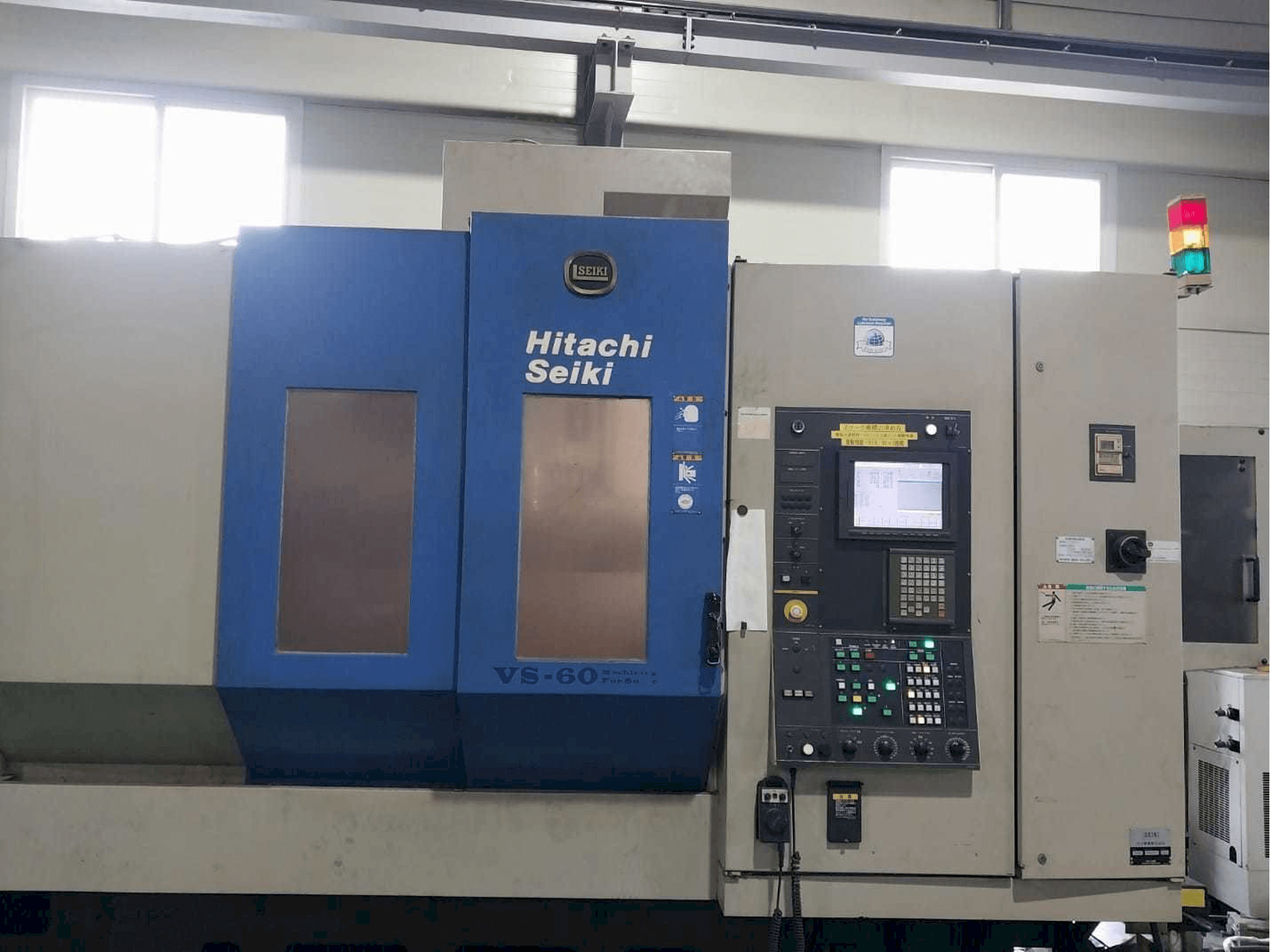 Вид станка HITACHI SEIKI VS60 спереди