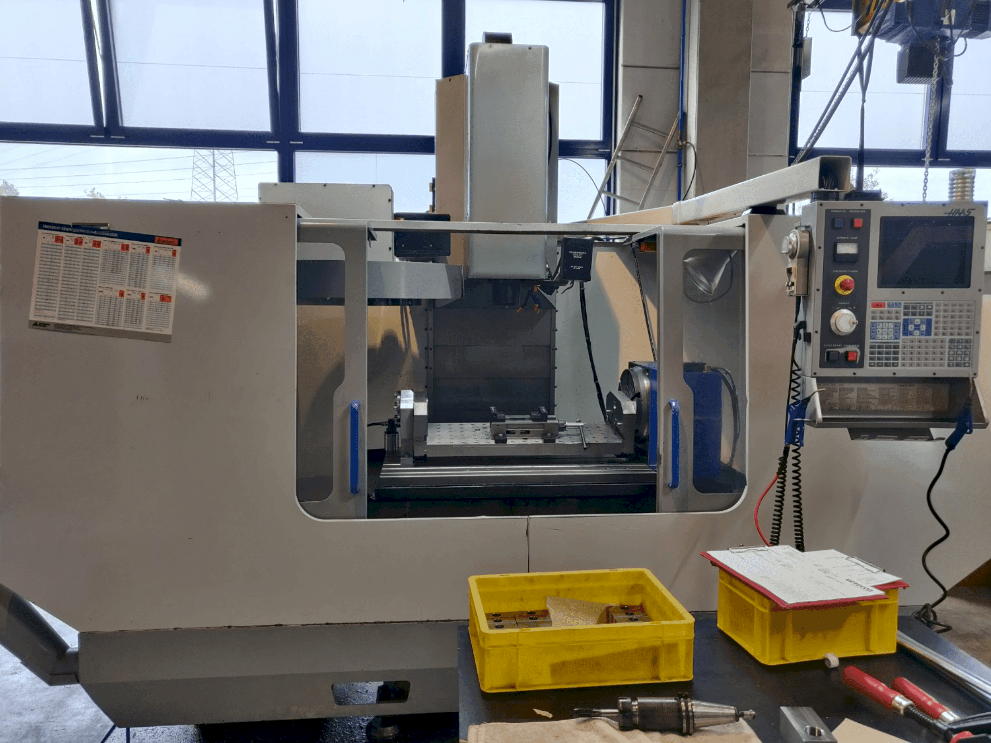 Вид станка MIKRON VCE 1300/40 (2001) спереди