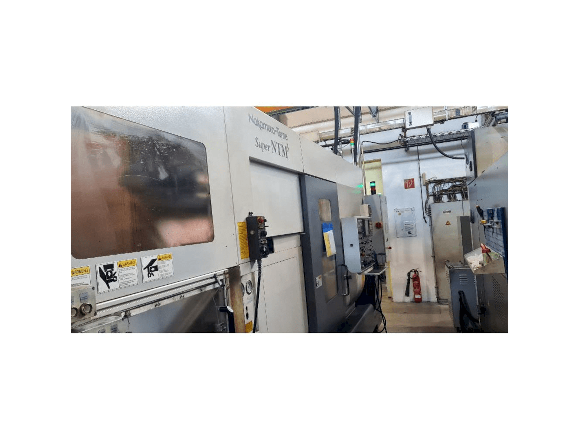 Вид станка NAKAMURA Super NTM³ спереди