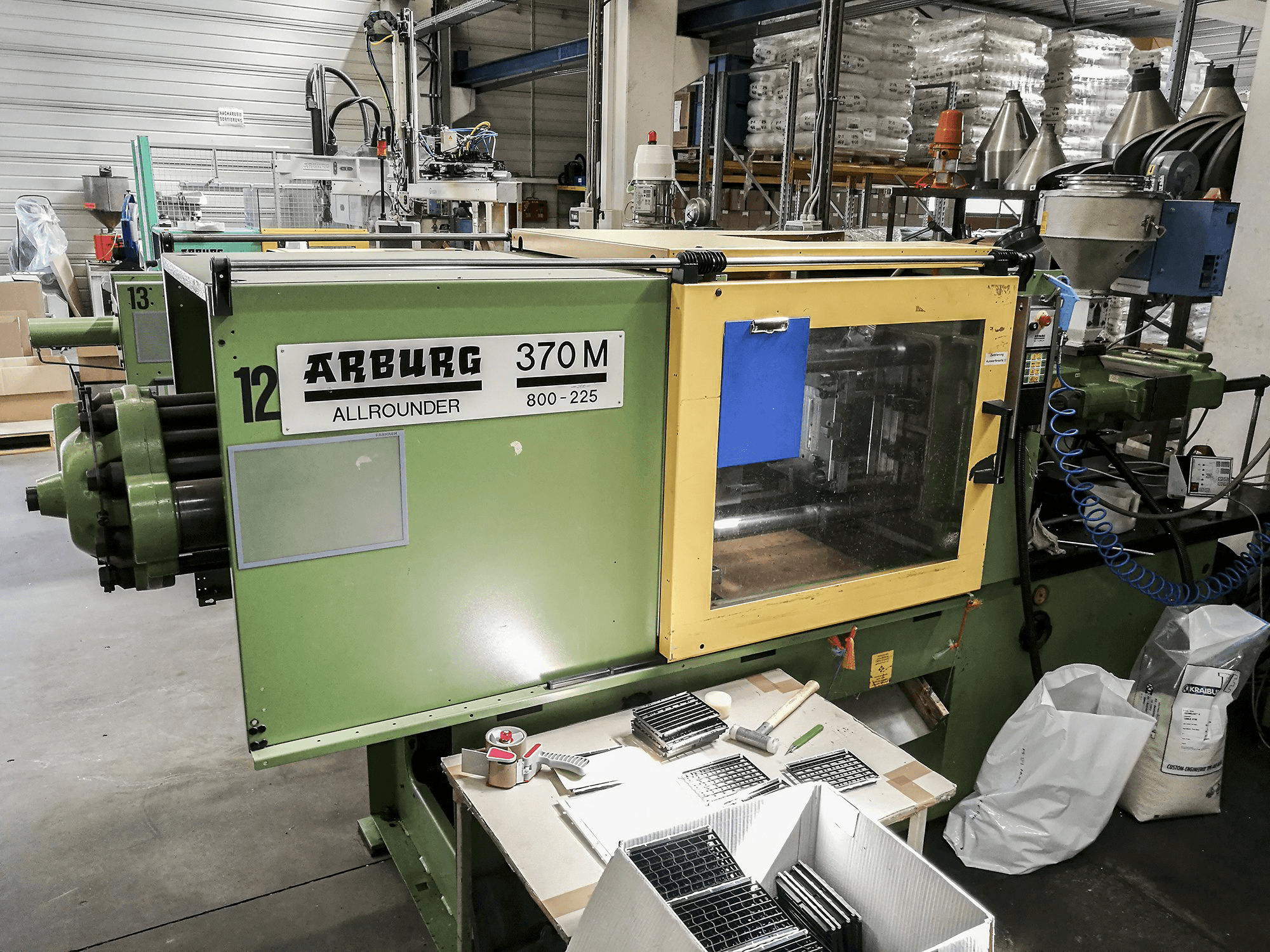 Front view of Arburg 370M 800-225 Machine