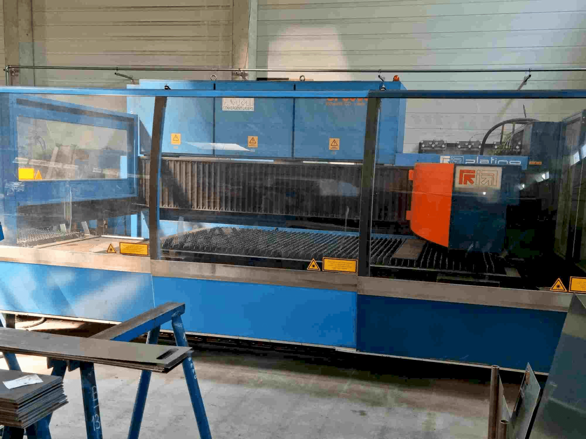 Вид станка Prima Industrie Platino 1530 3kW спереди
