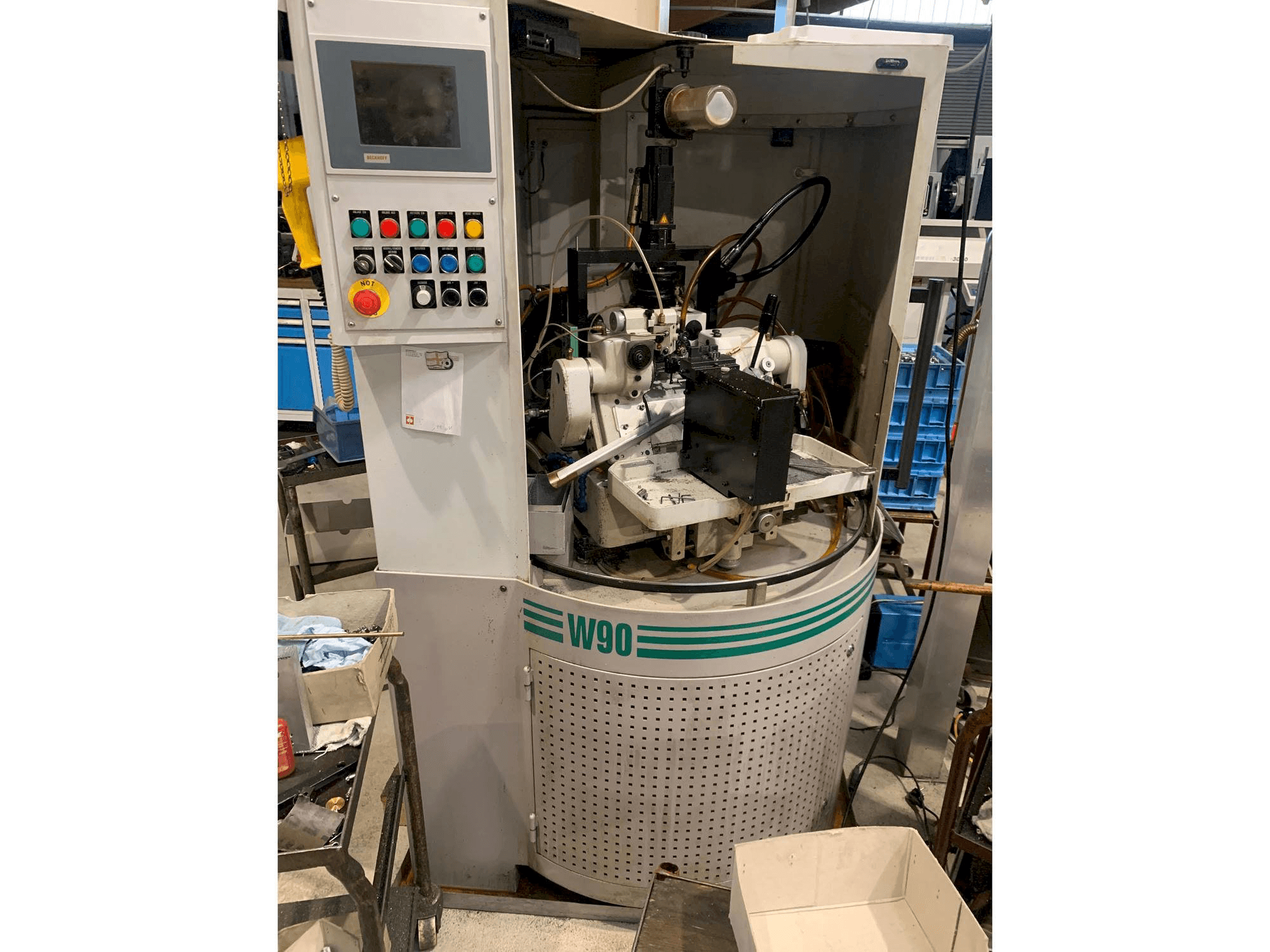 Вид станка Lambert Wahli W 90 CNC спереди