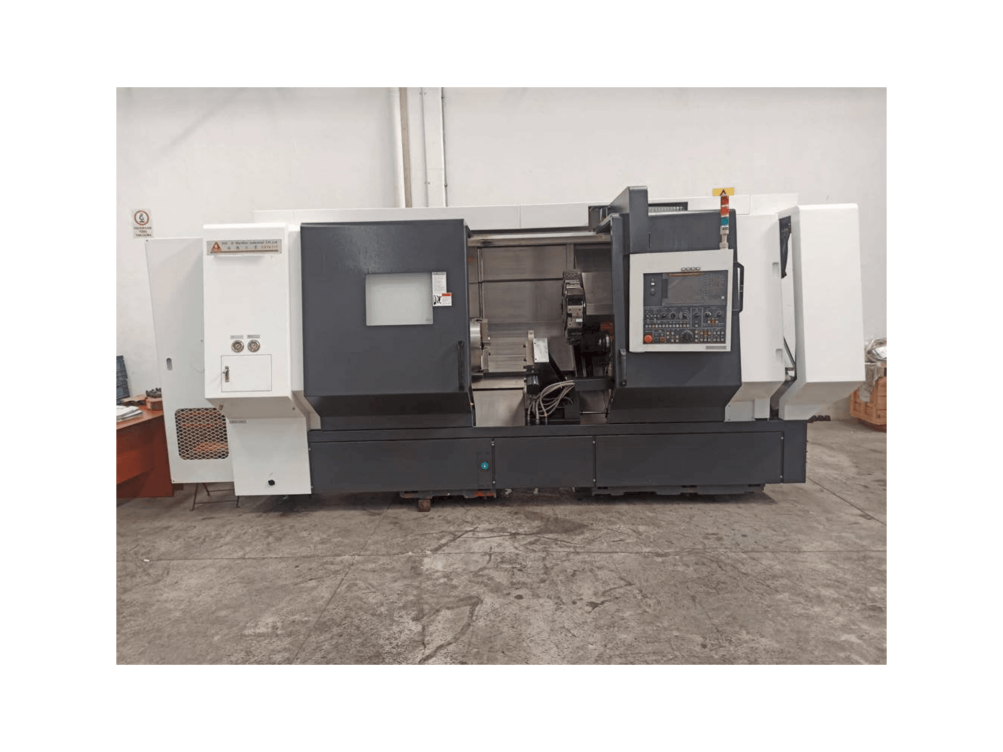 Вид станка YOU JI Yv 36/135 спереди