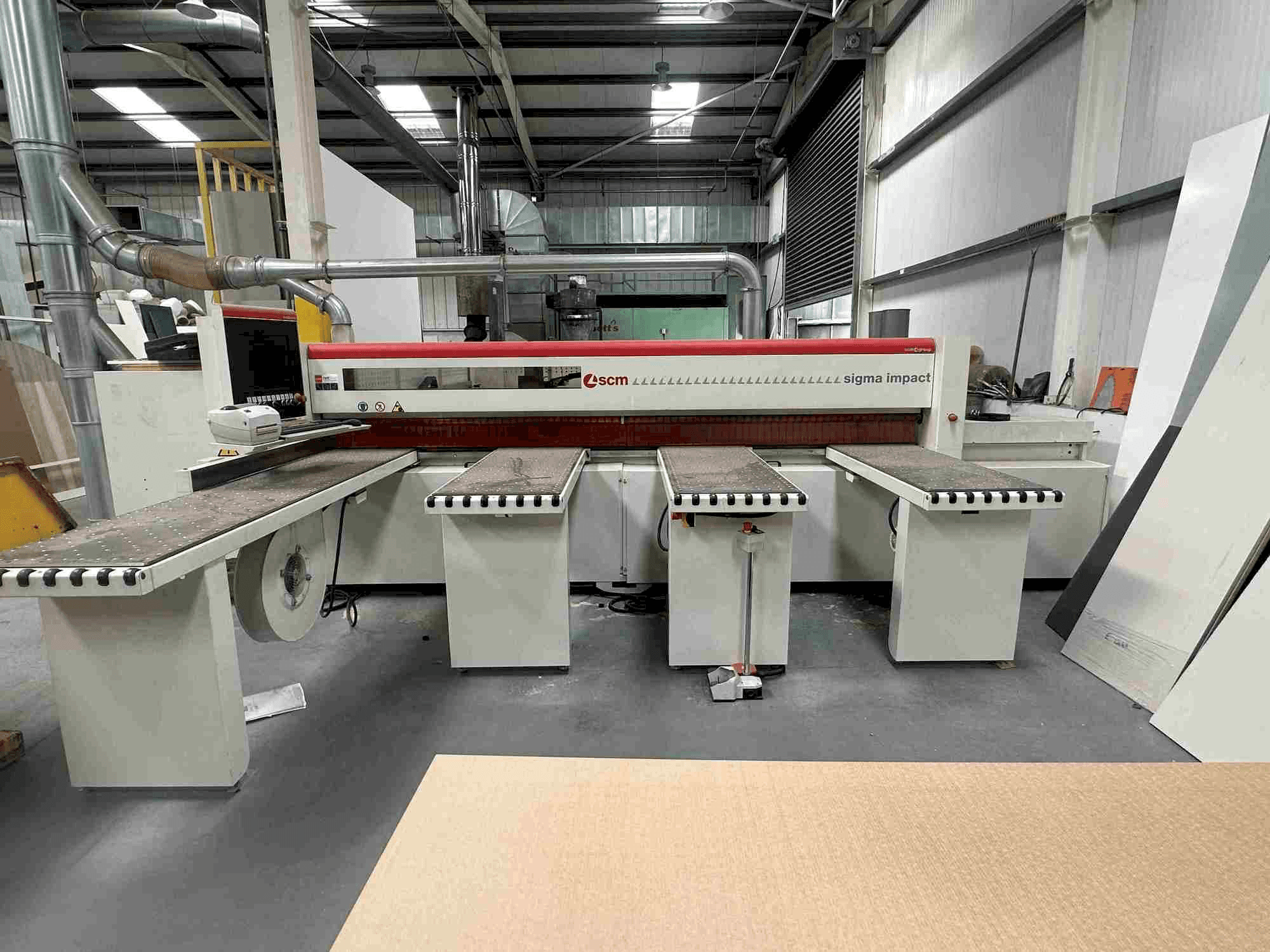 Вид станка SCM Sigma Impact 90 спереди