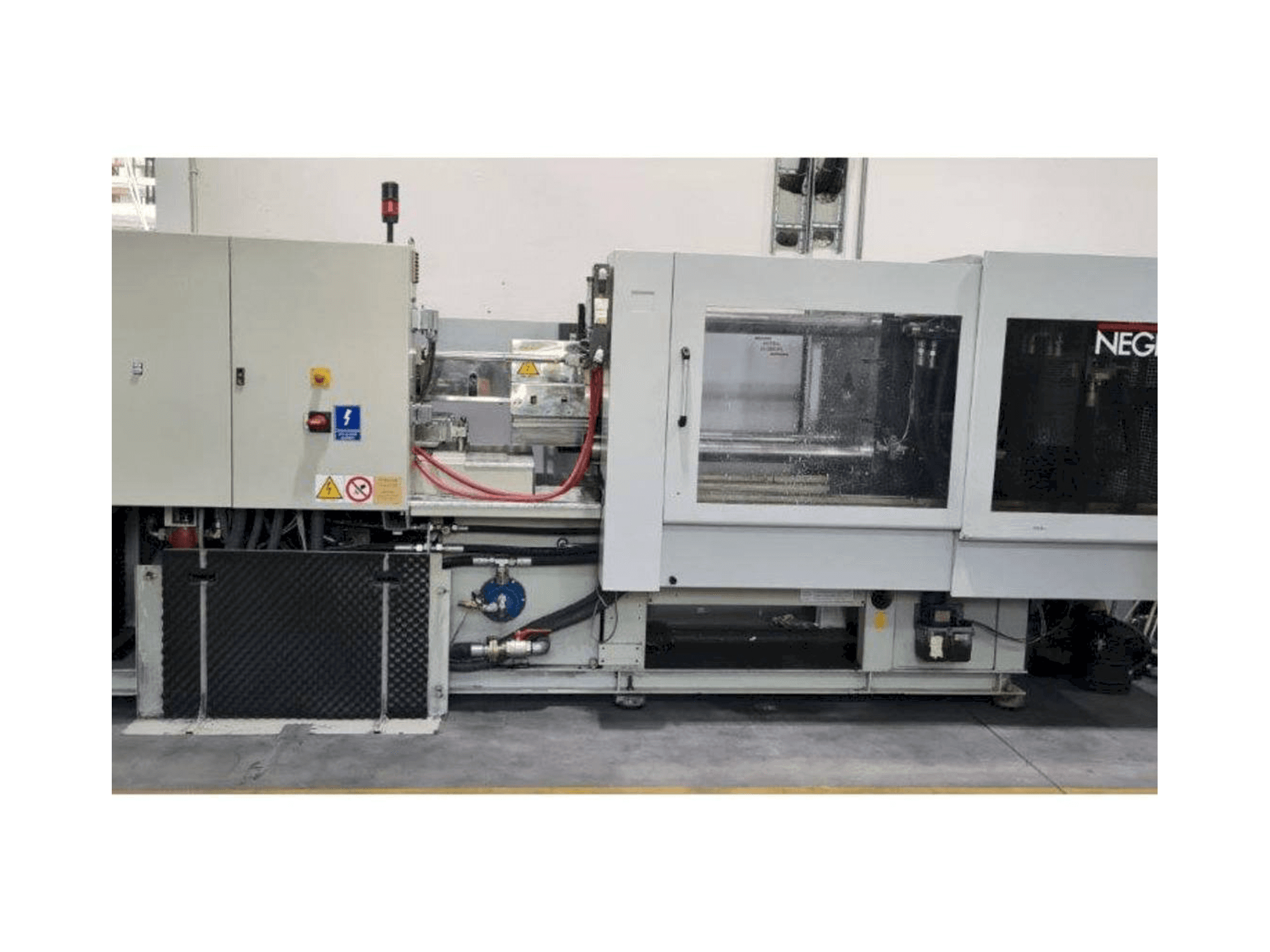 Вид станка Negri Bossi V210 спереди