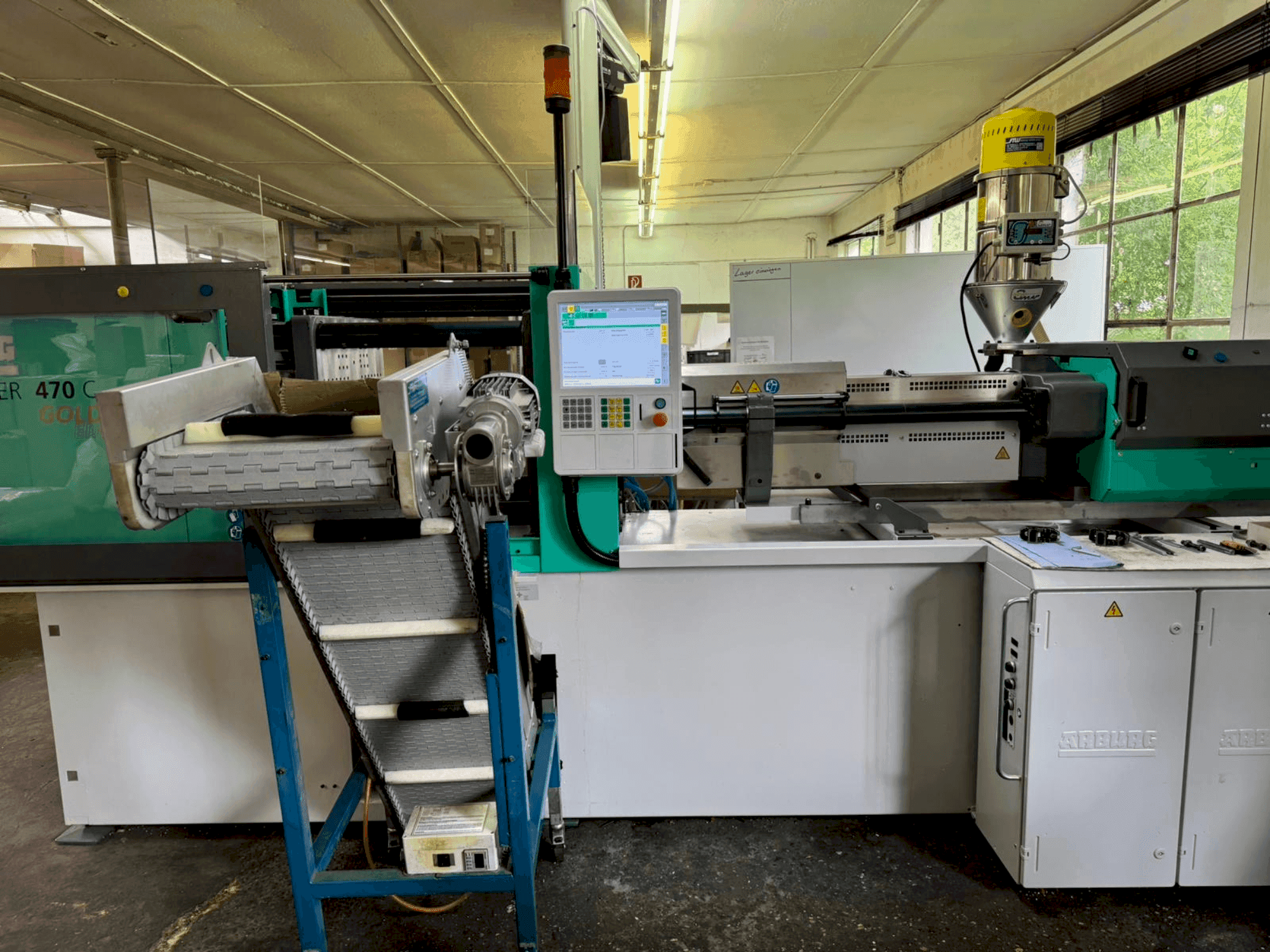 Вид станка Arburg 470 C 1500-800 спереди