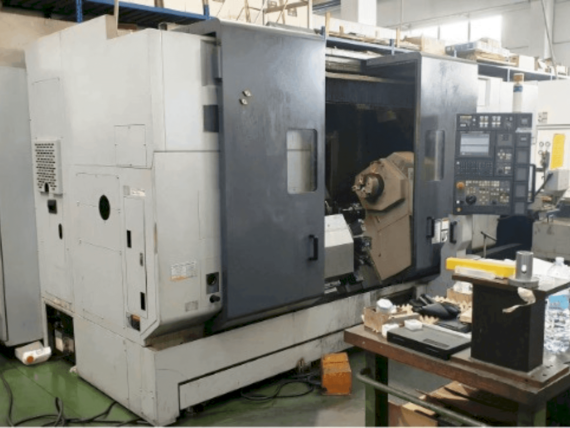 Вид станка MORI SEIKI MT2000 SZ спереди