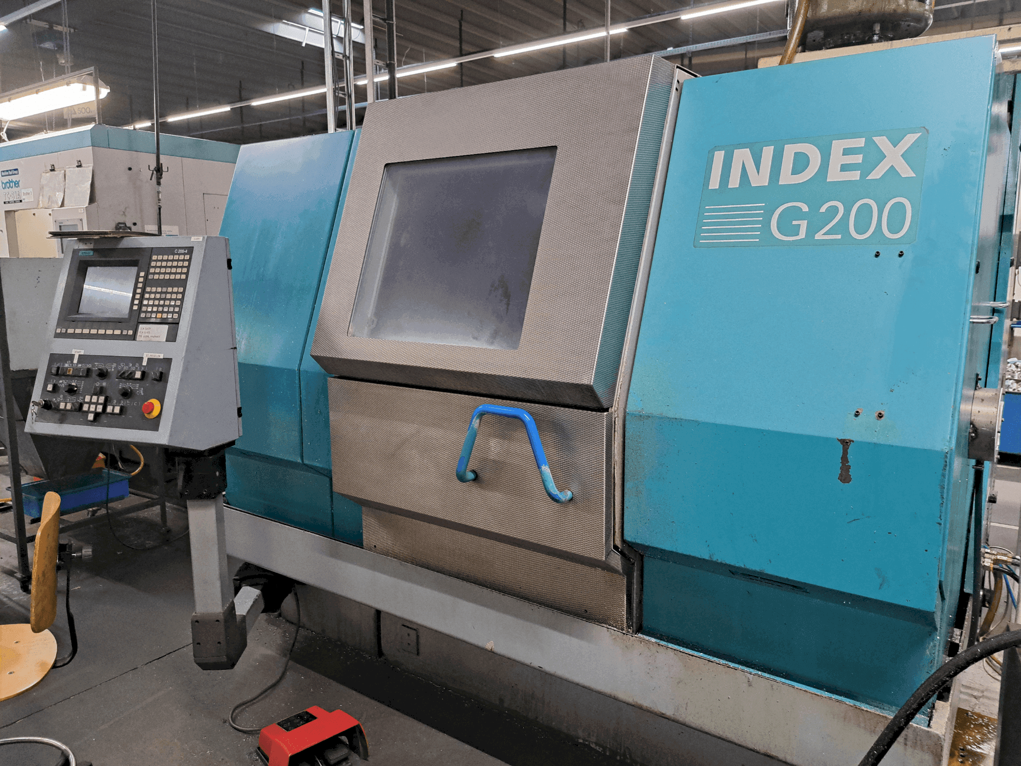 Вид станка Index G200 спереди