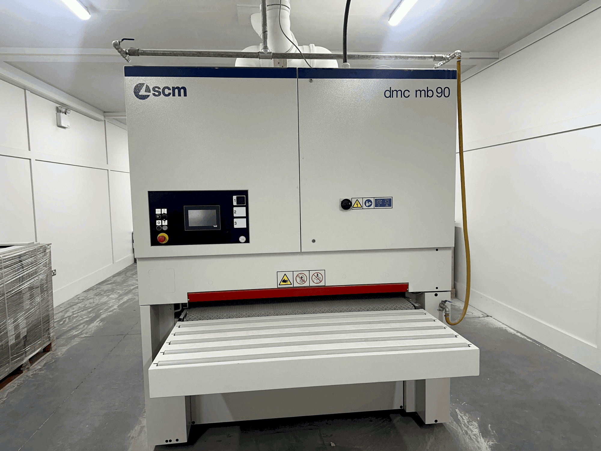Вид станка SCM DMC MB90 DBB135 спереди