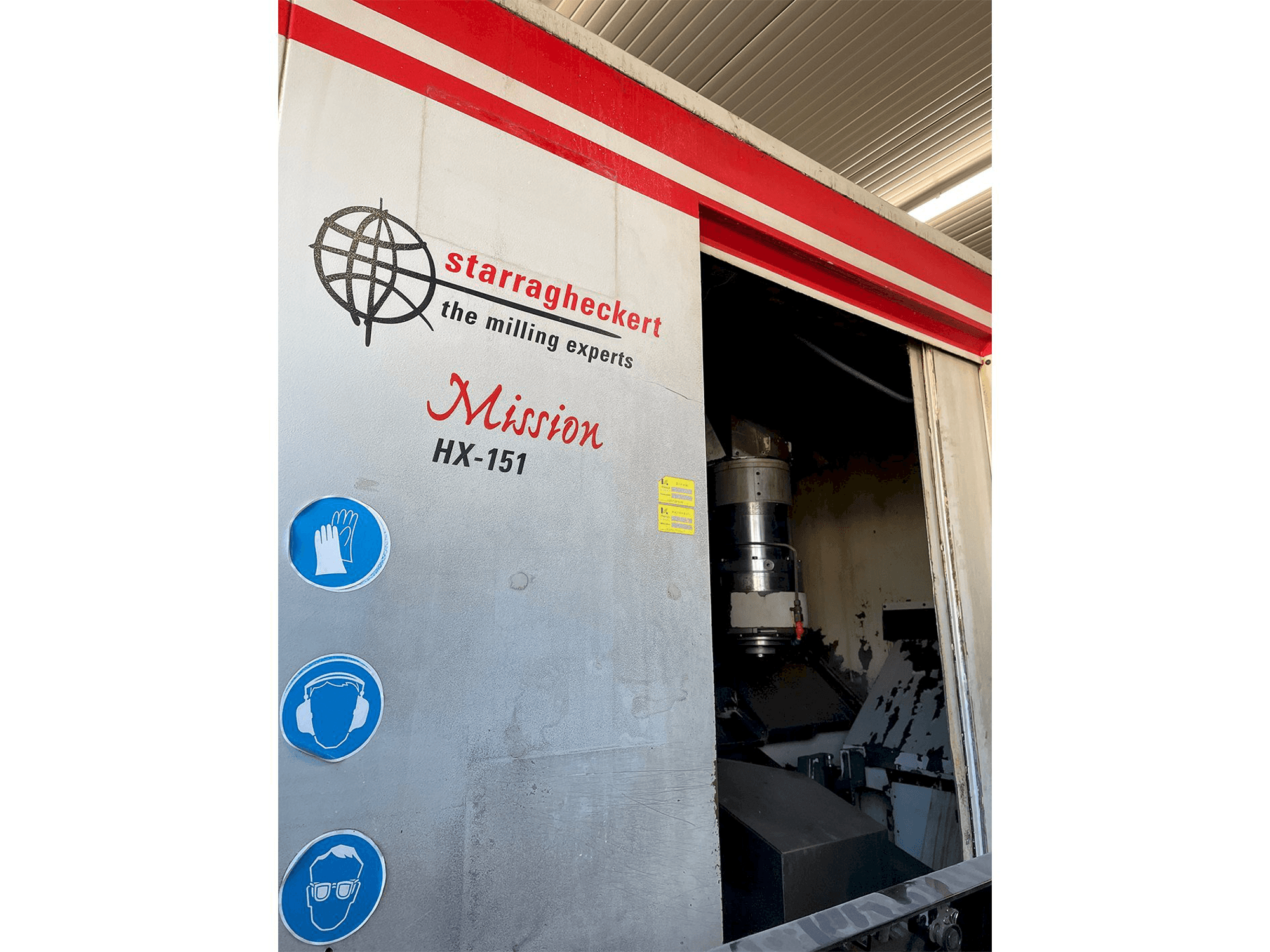 Вид станка Starrag HX 151 (2004) спереди