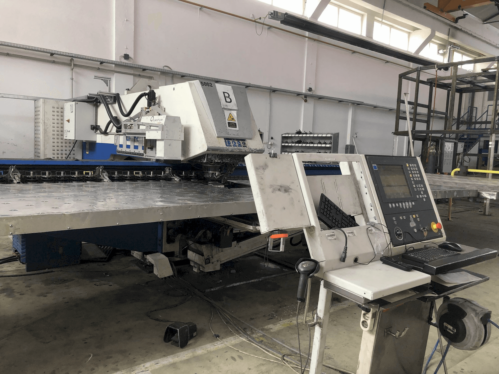 Вид станка Trumpf Trupunch 5000 спереди