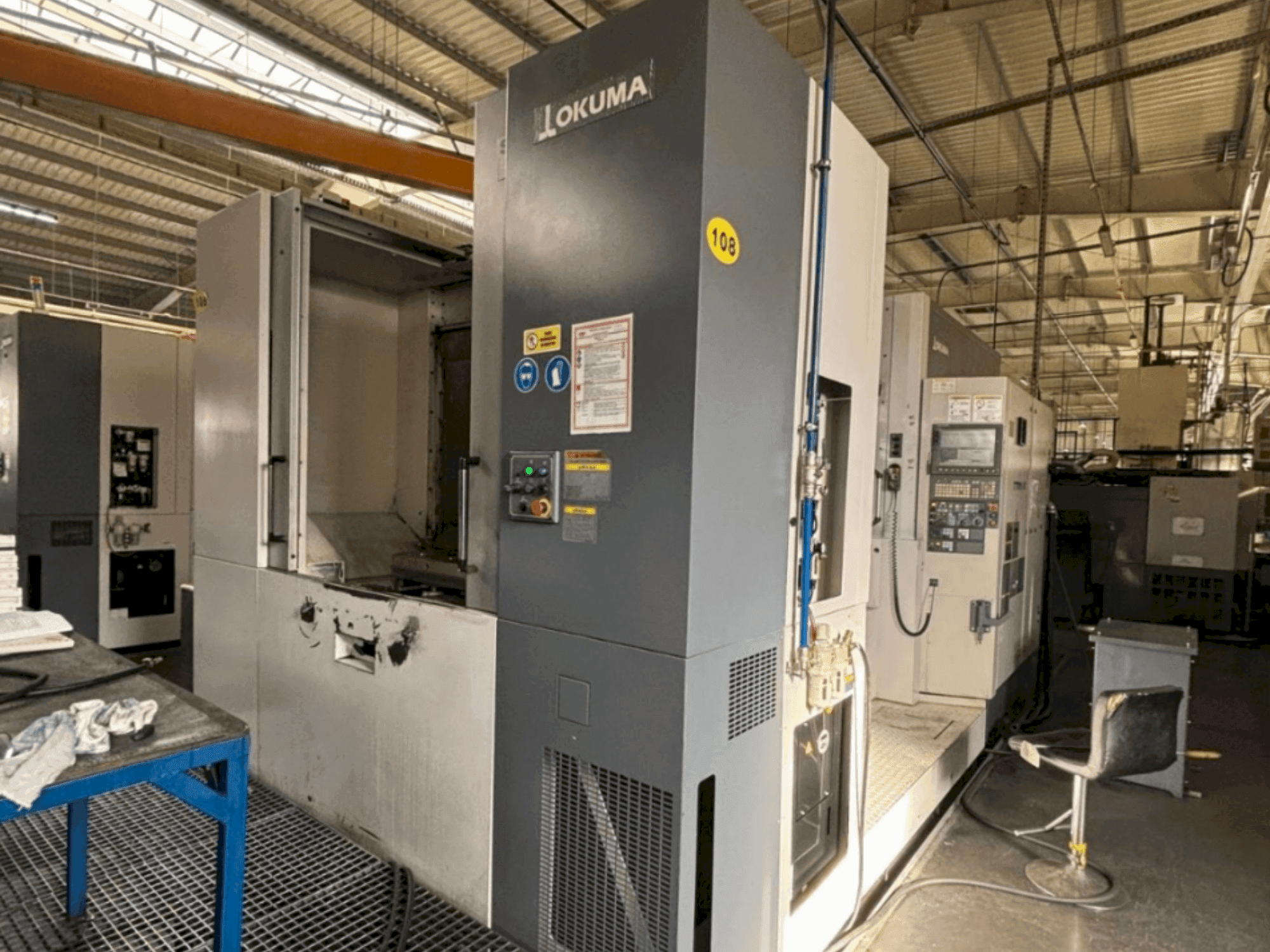 Вид станка Okuma MA 600 HB спереди