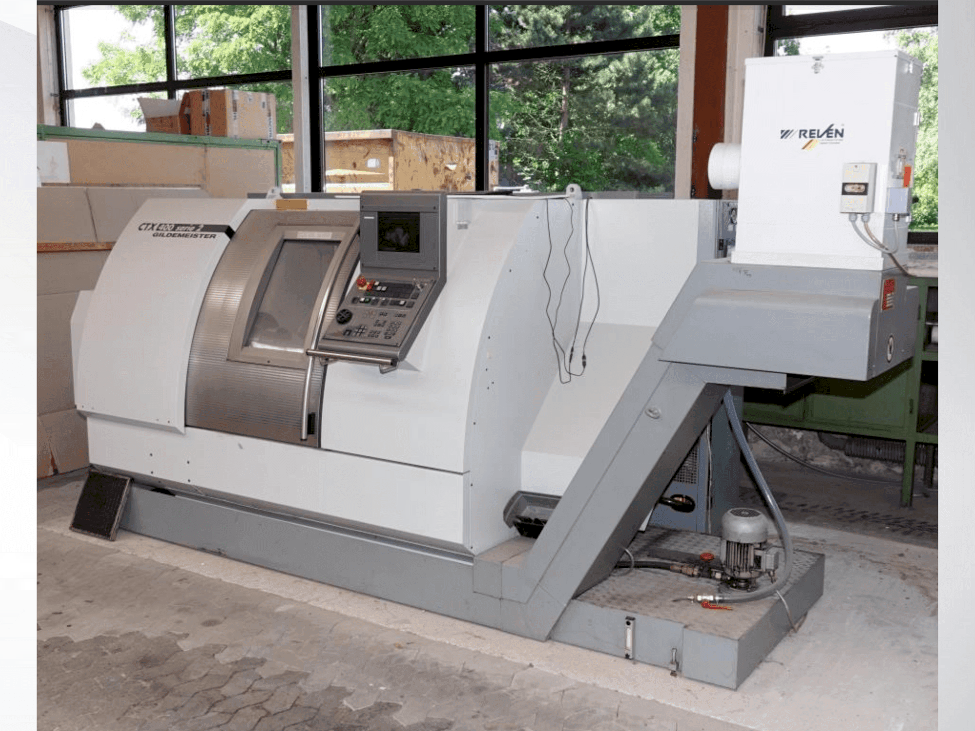 Вид станка Gildemeister CTX-400 S2 спереди