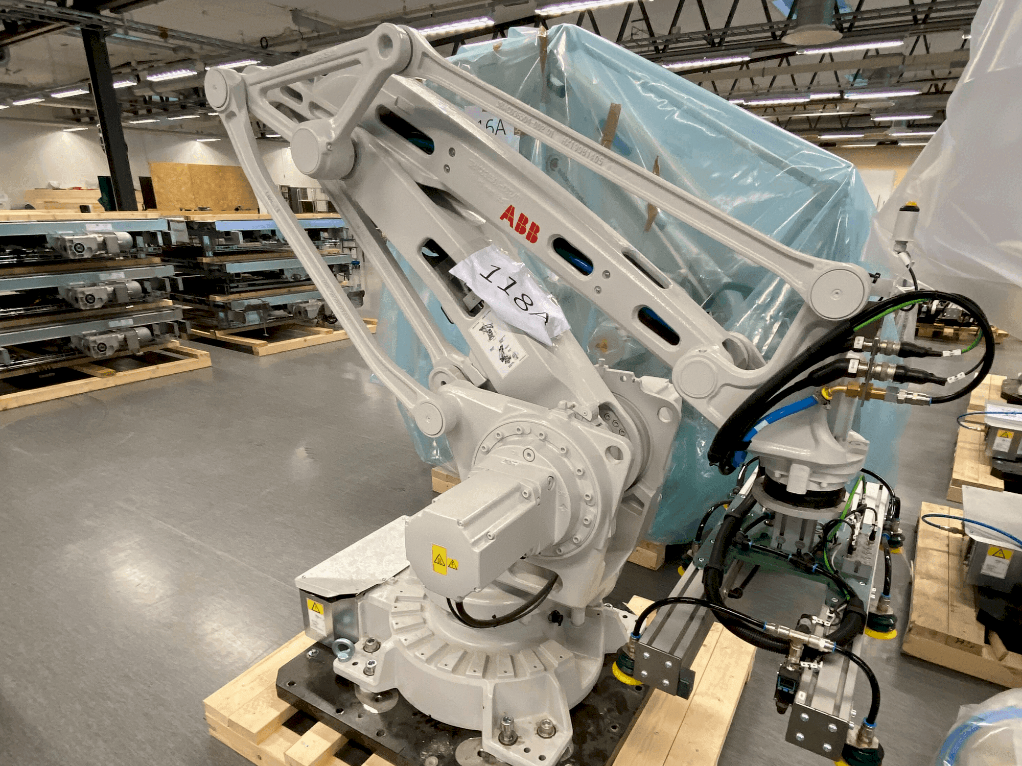Вид станка ABB IRB 460-110/2.4 спереди