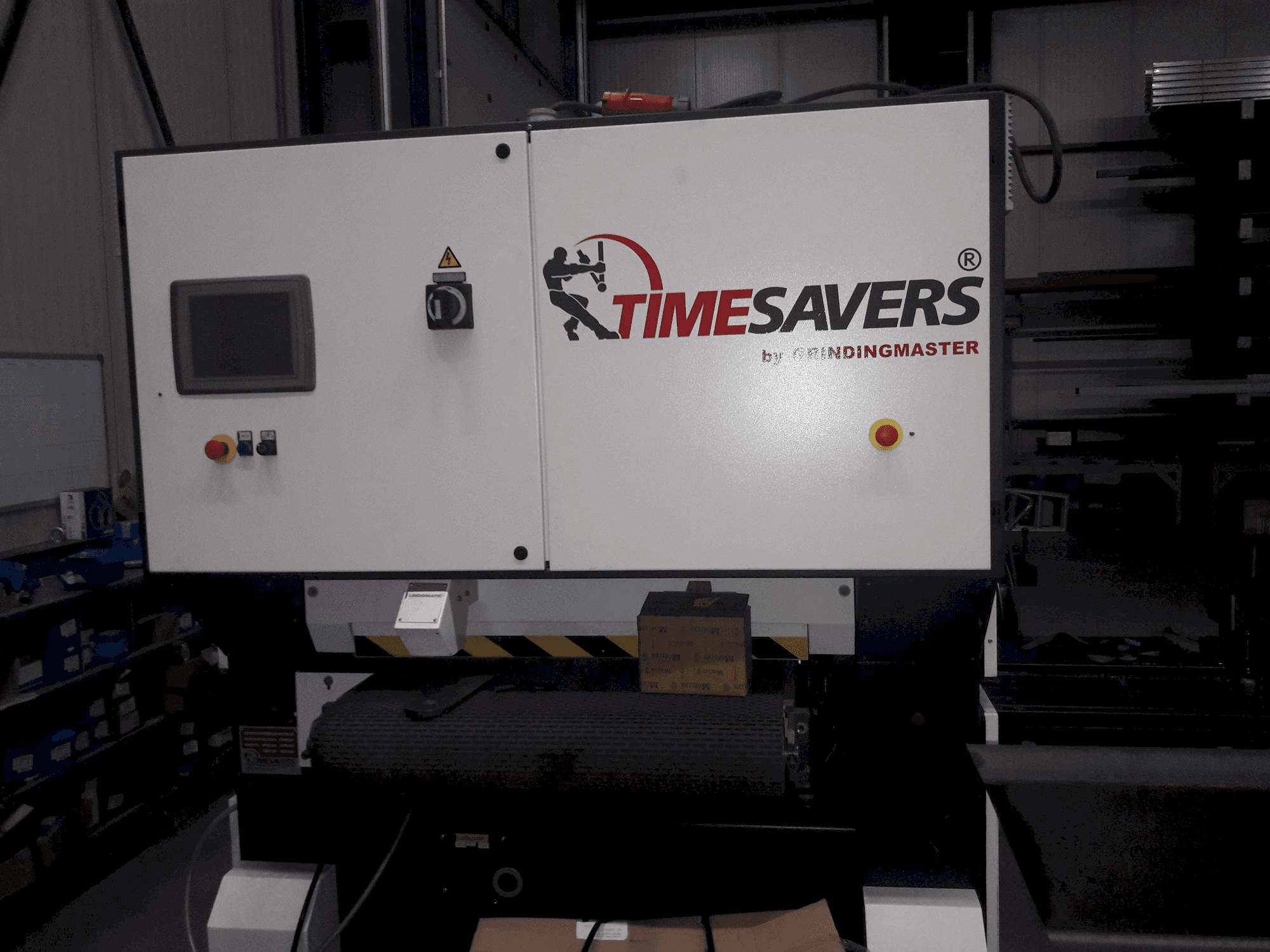 Вид станка TIMESAVERS 42-SERIE-900-WWB-S спереди
