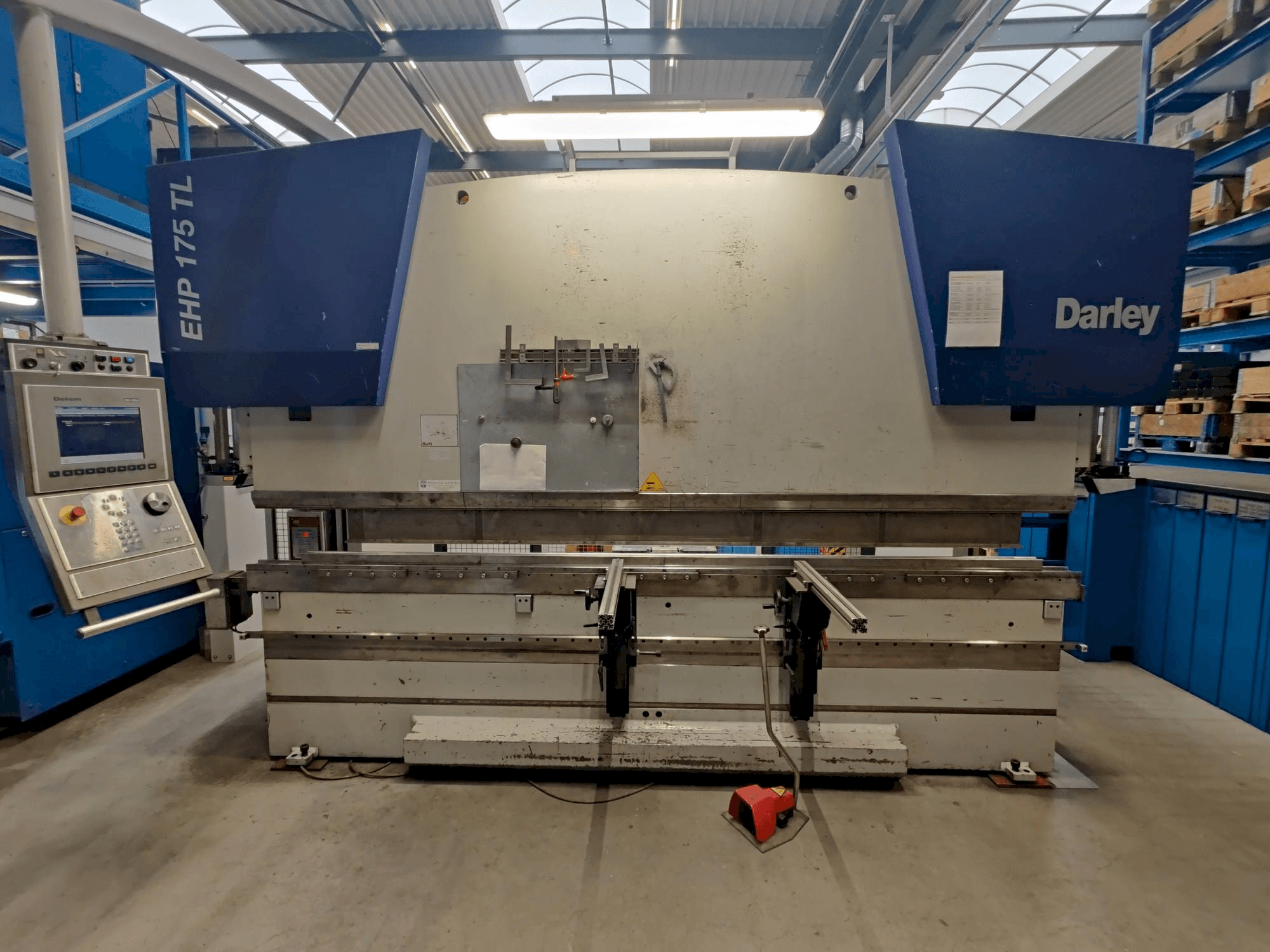 Вид станка Darley EHP-LS 175.36/31 T спереди