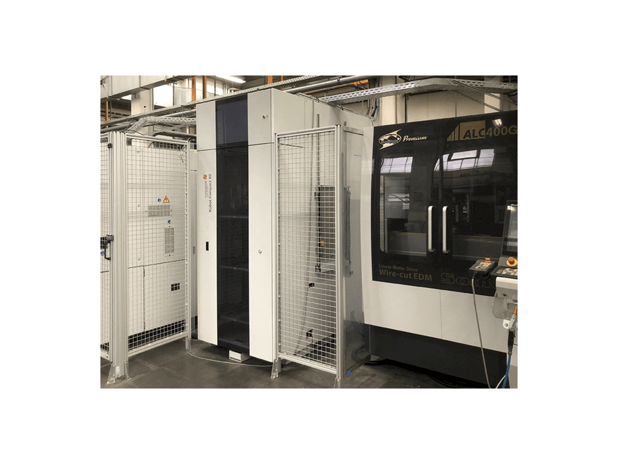 Вид станка Sodick ALC400G спереди