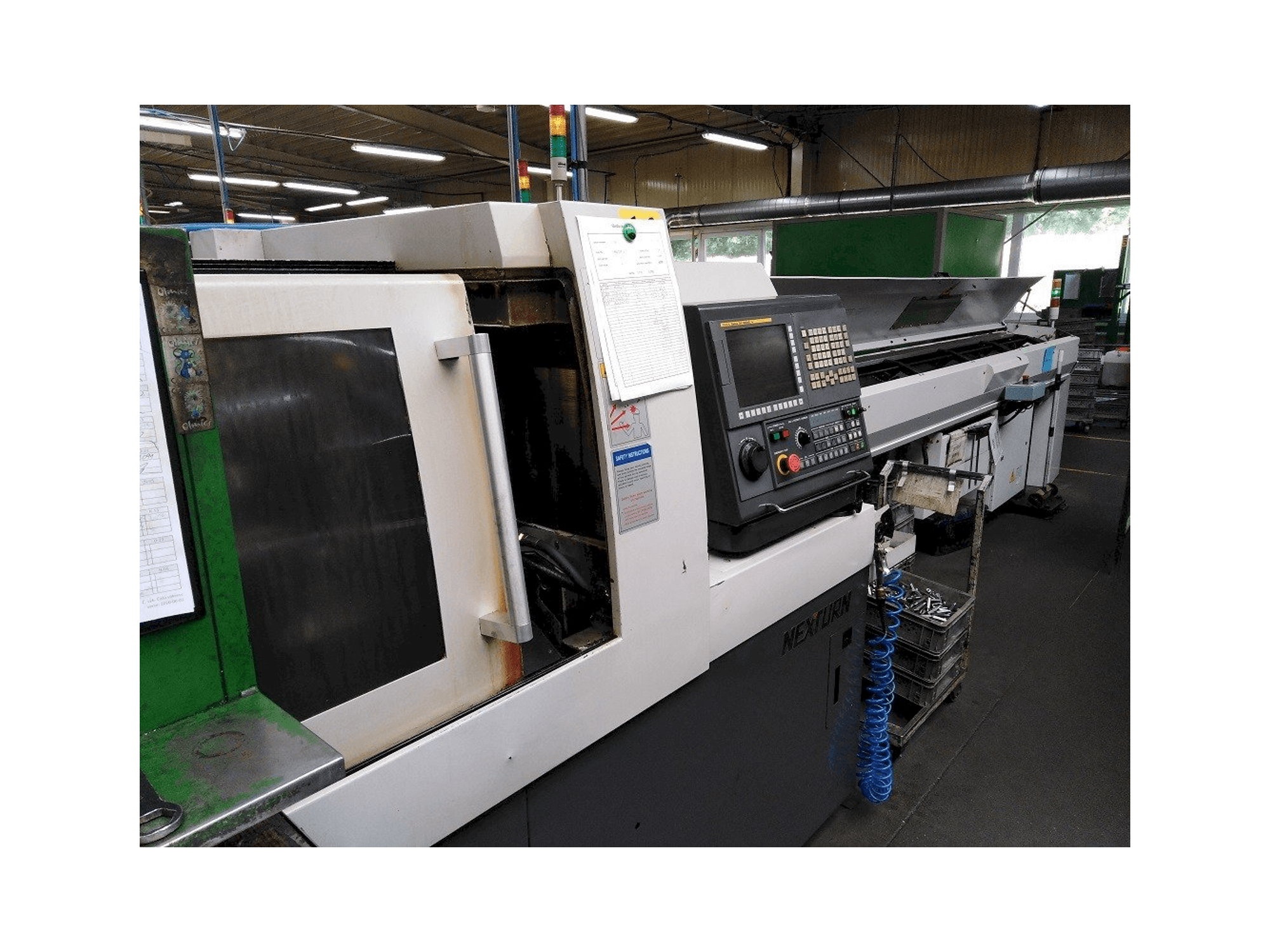 Вид станка Nexturn SA-20E спереди