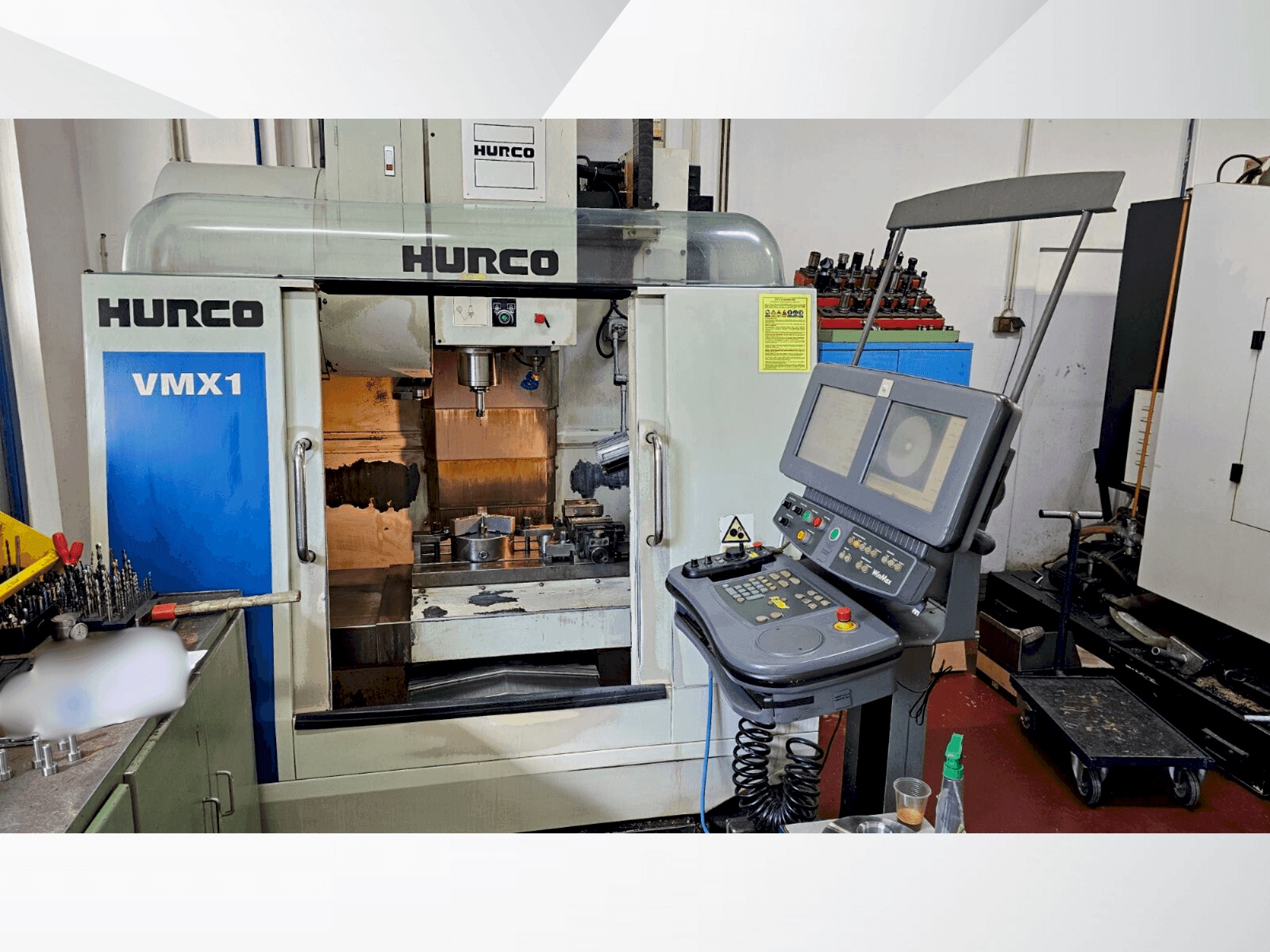 Вид станка Hurco VMX 10 спереди