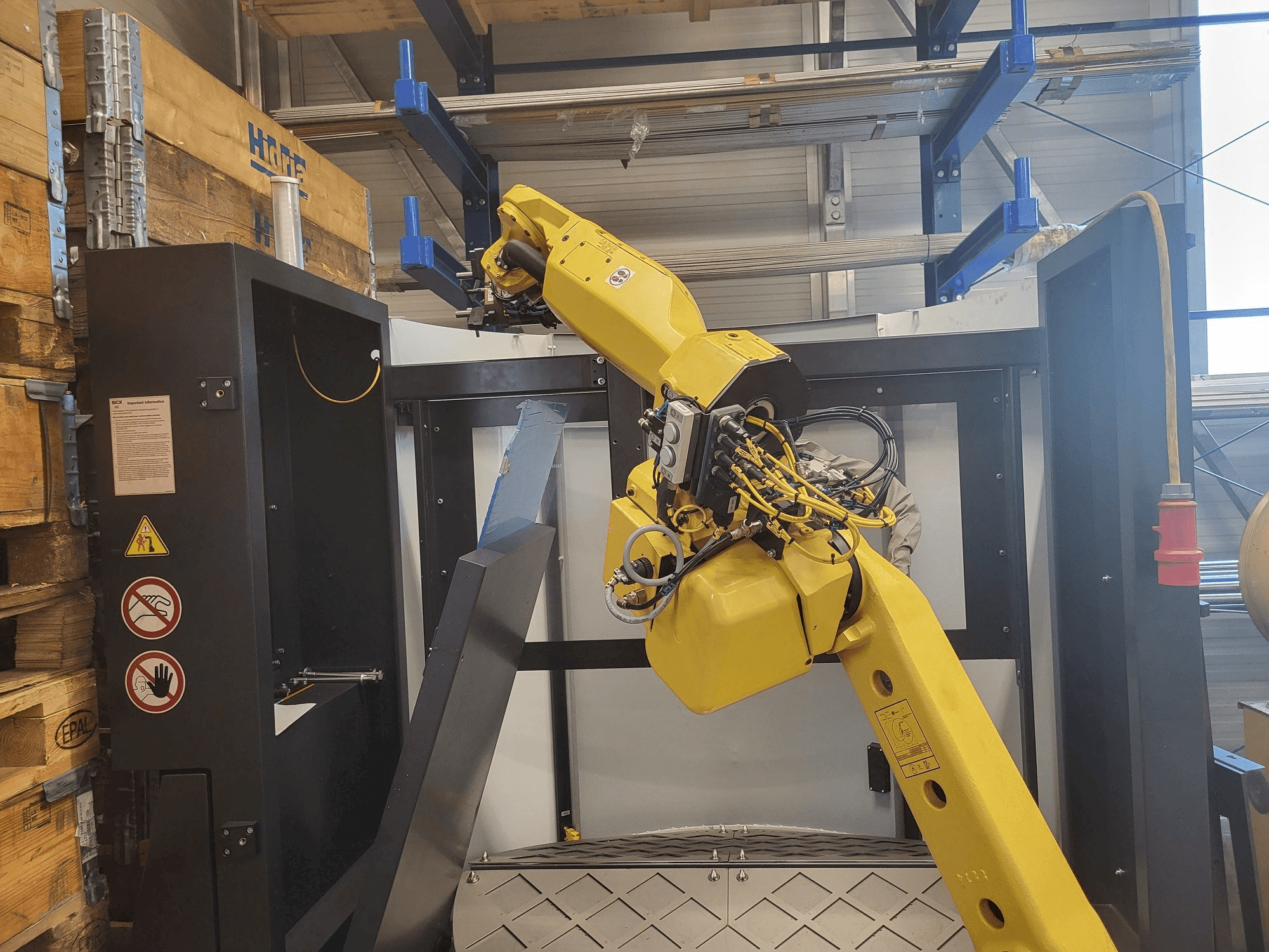 Вид станка HALTER Load Assistant U-20 спереди