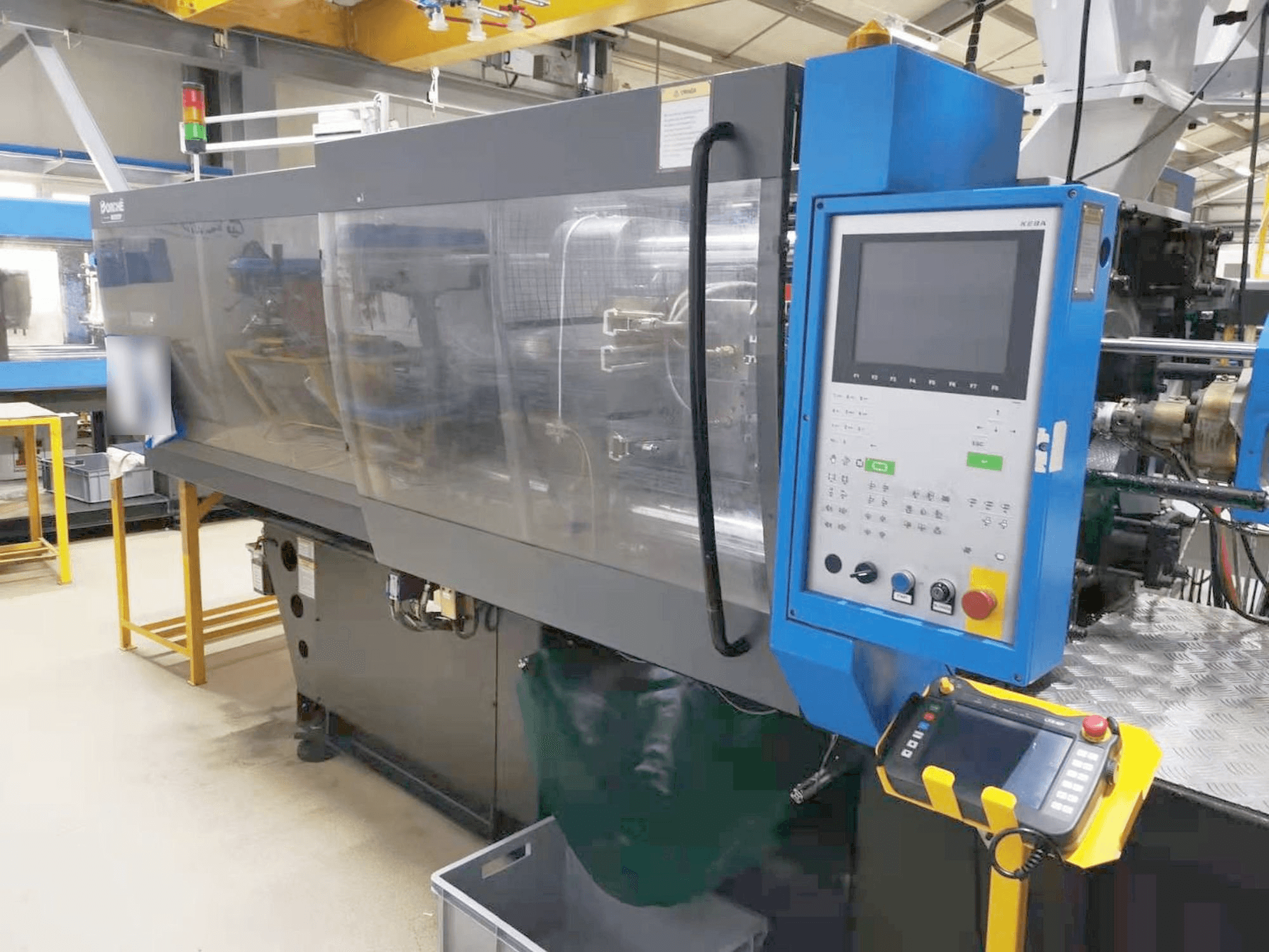 Front view of BORCHÊ BS200 machine