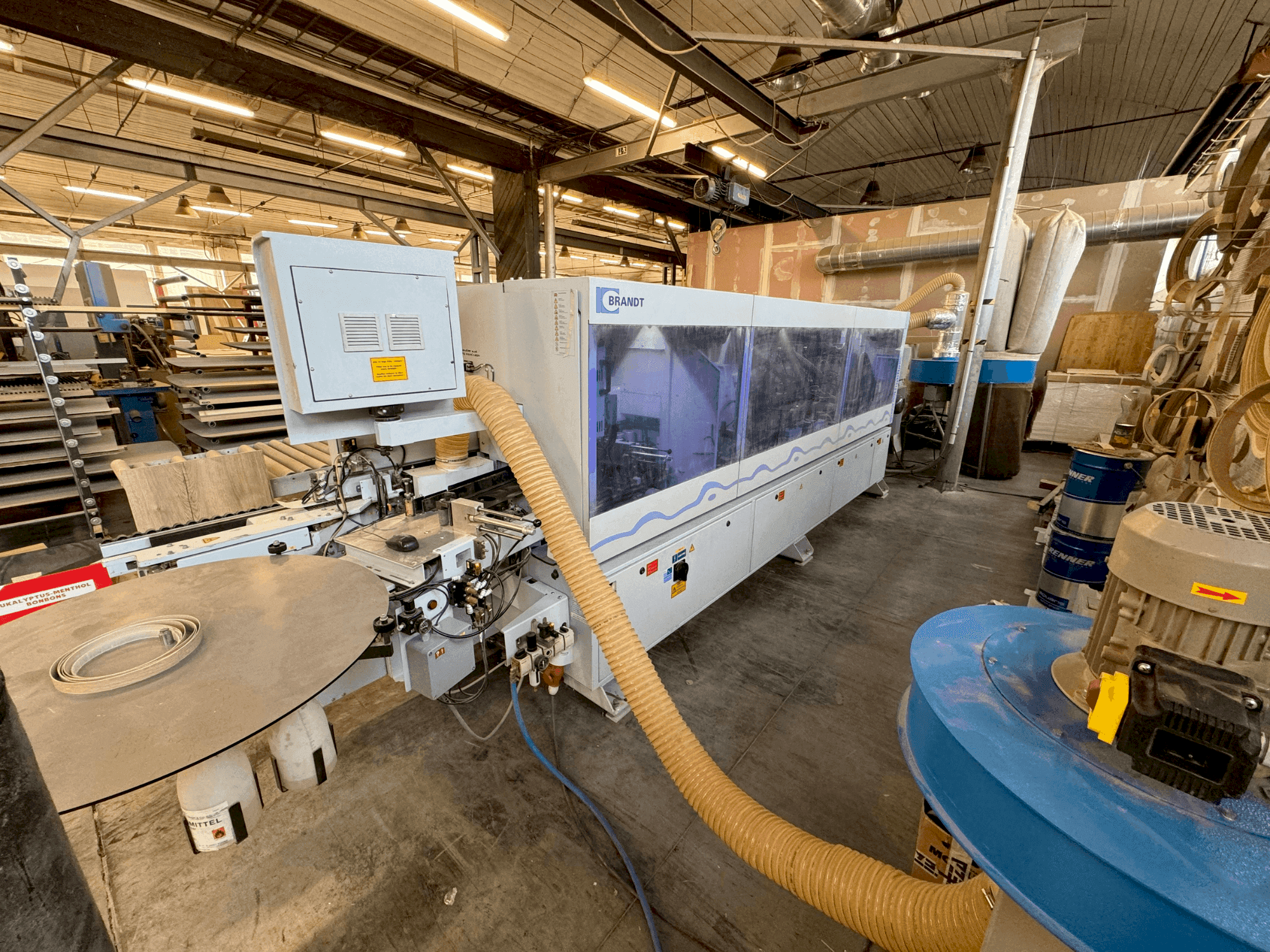 Вид станка HOMAG Brandt KDF 650 спереди