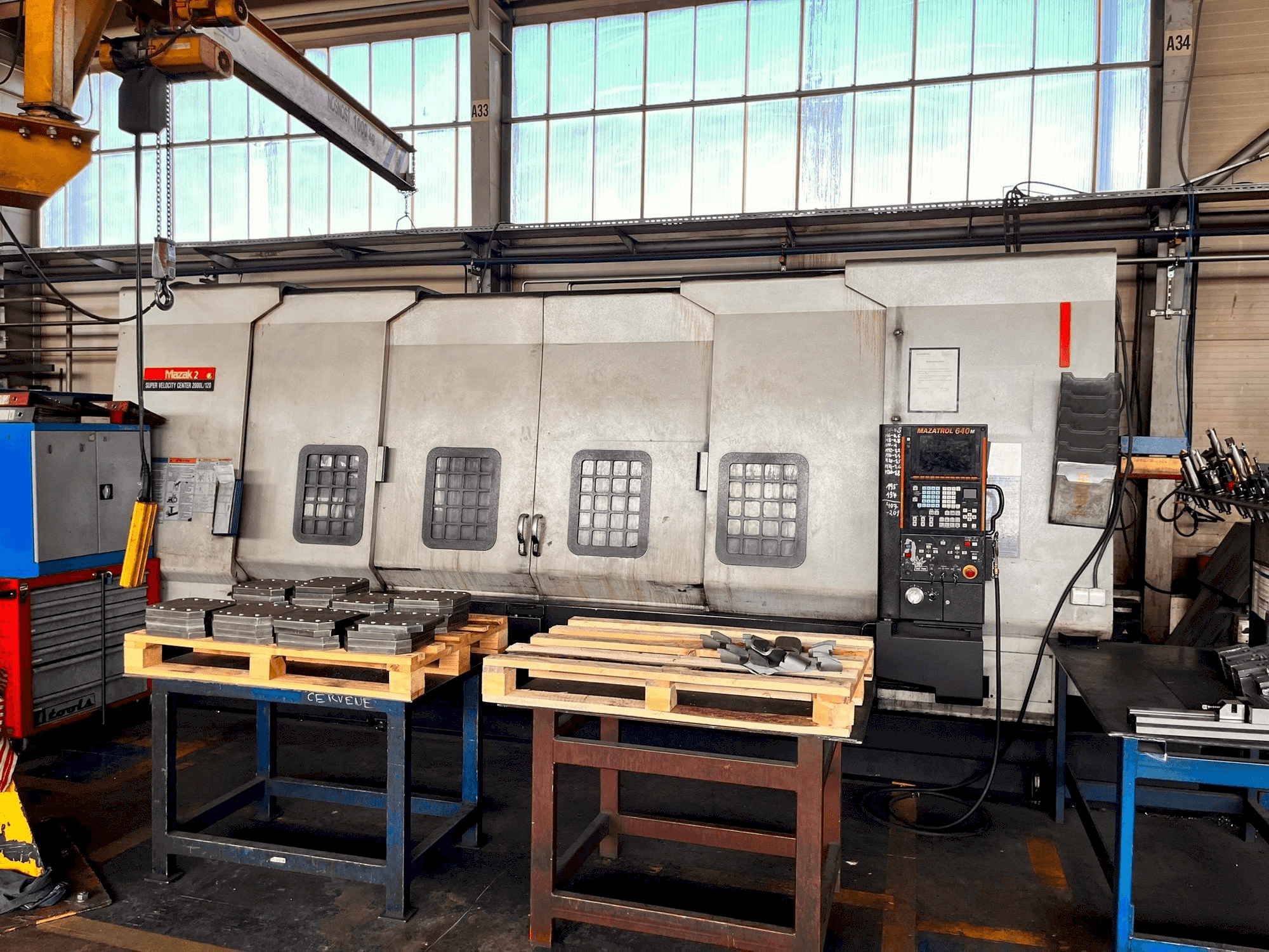 Вид станка Mazak SVC 2000L/120 спереди