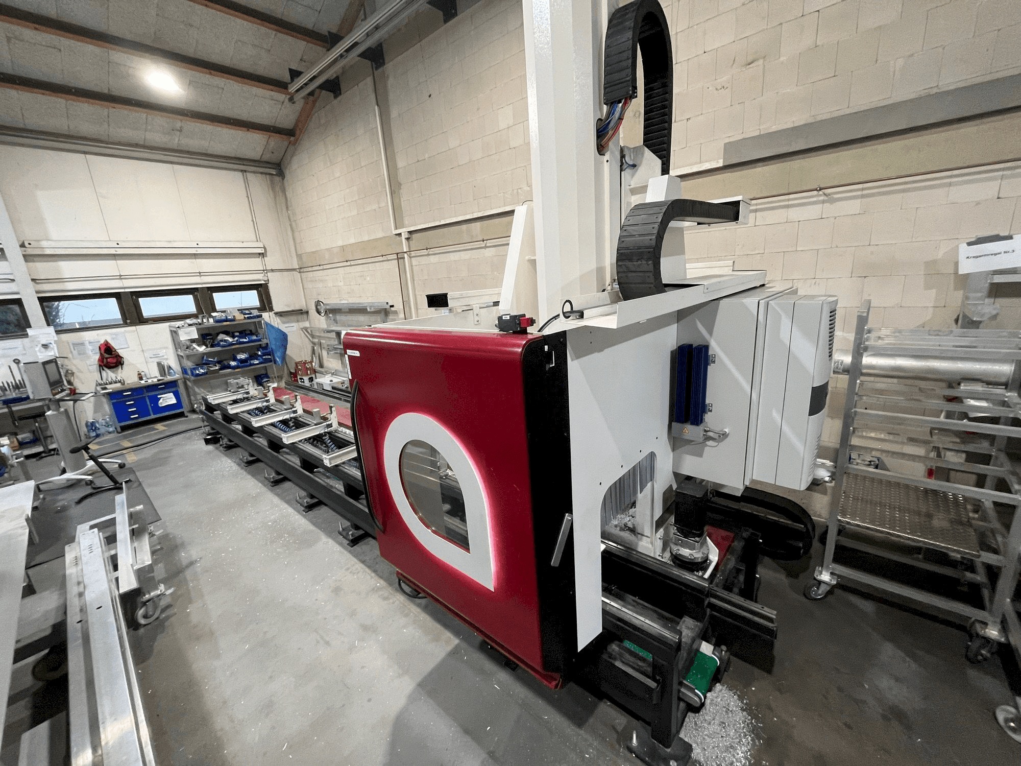 Вид станка Austen AX 607 спереди