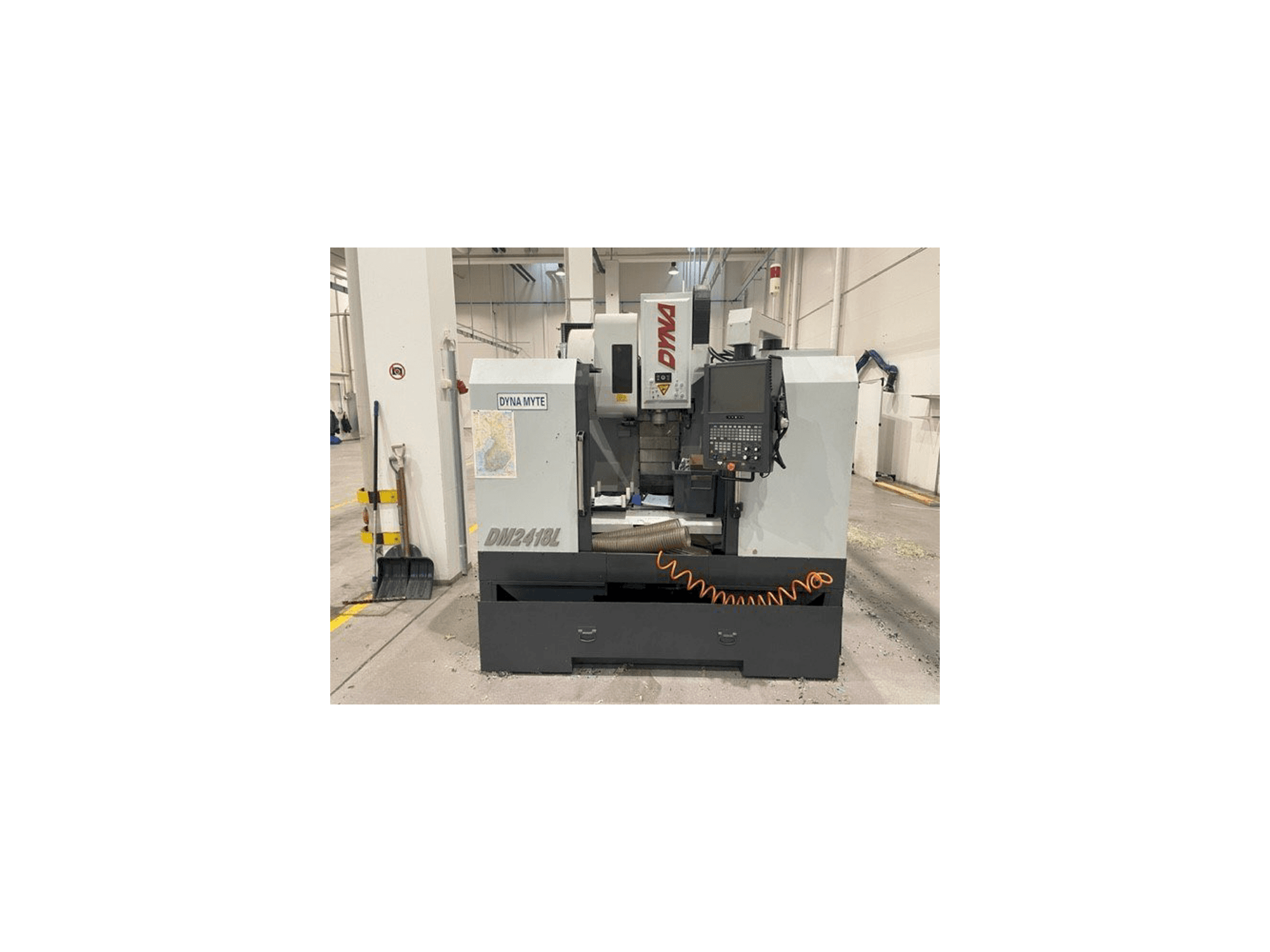 Вид станка Dyna Myte DM 2418 L спереди