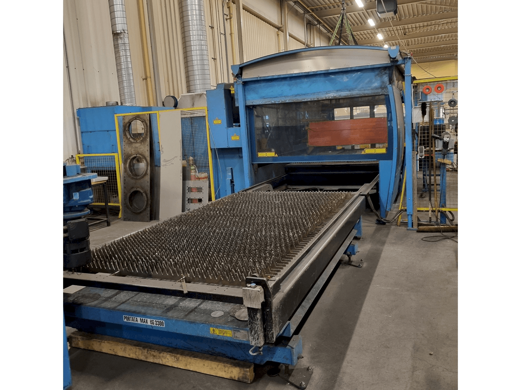 Вид станка Prima Power Platino 1530HS 3,0kW CO2 спереди