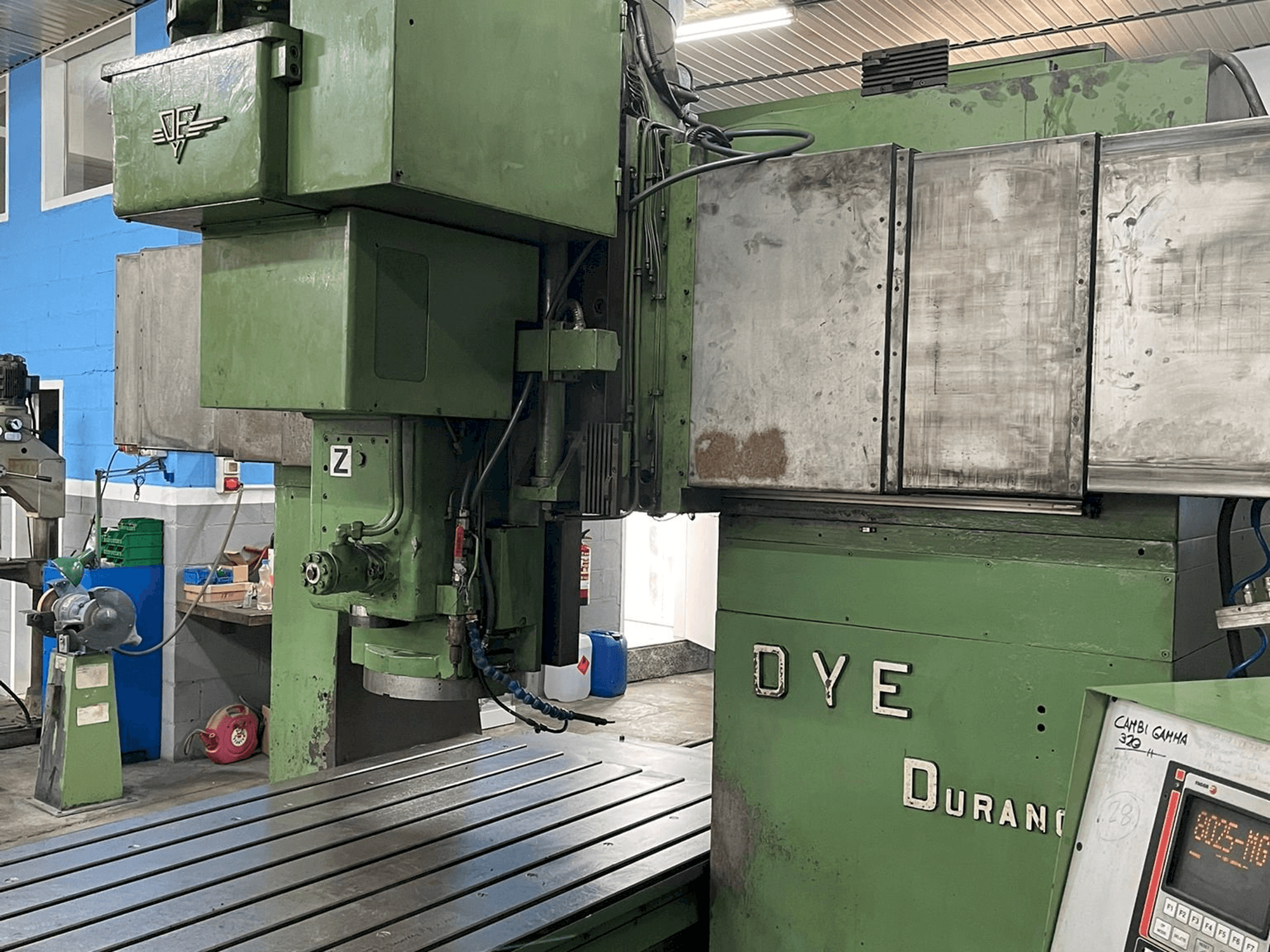 Вид станка DYE FBF-C-N/C спереди
