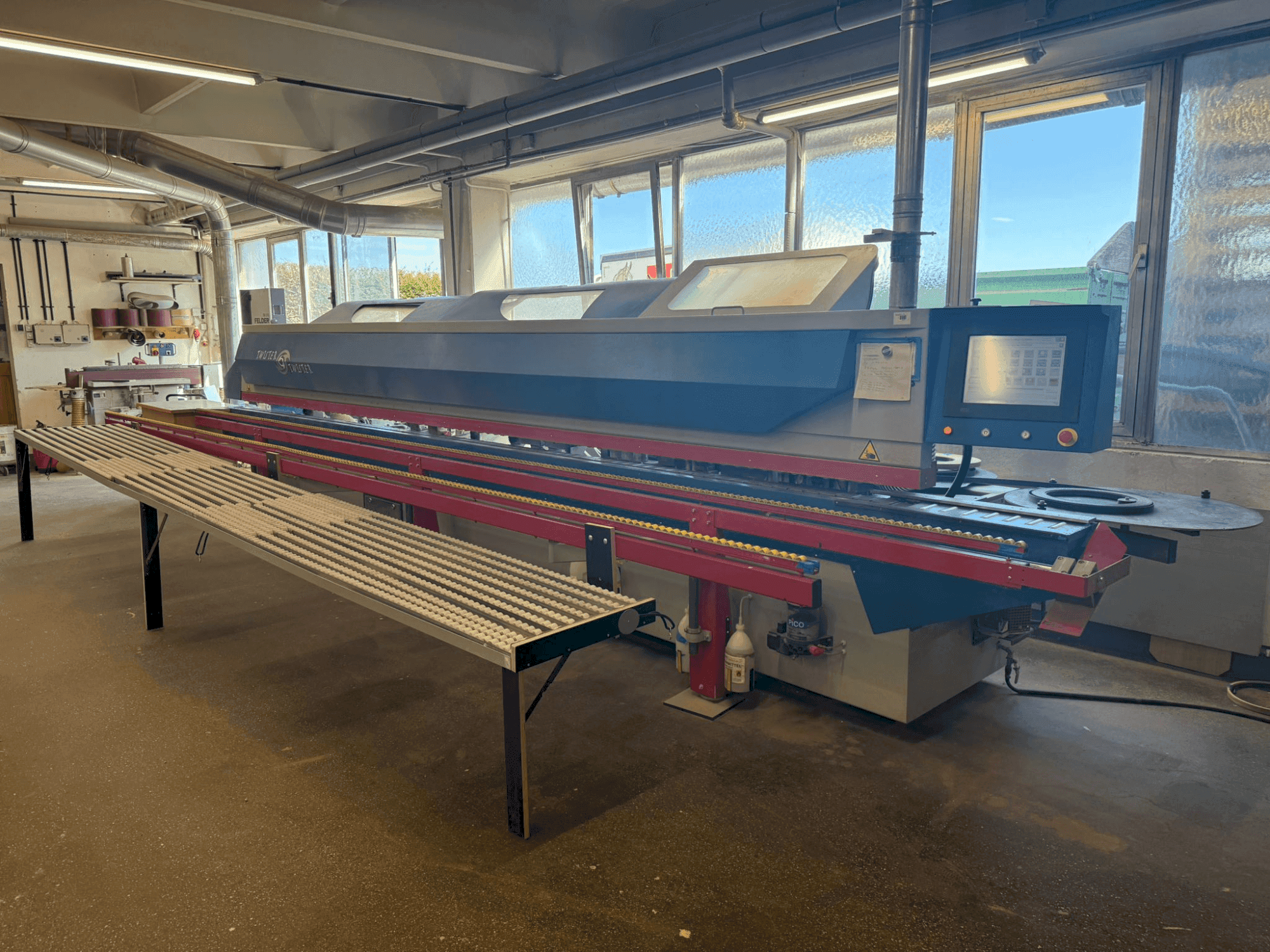 Вид станка OTT TWISTER спереди