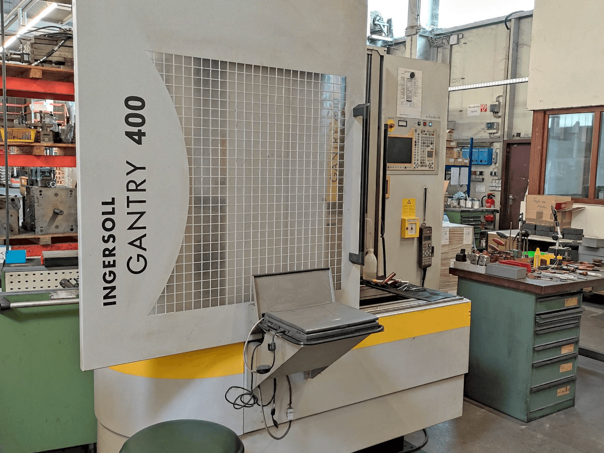 Вид станка INGERSOLL GANTRY 400 спереди