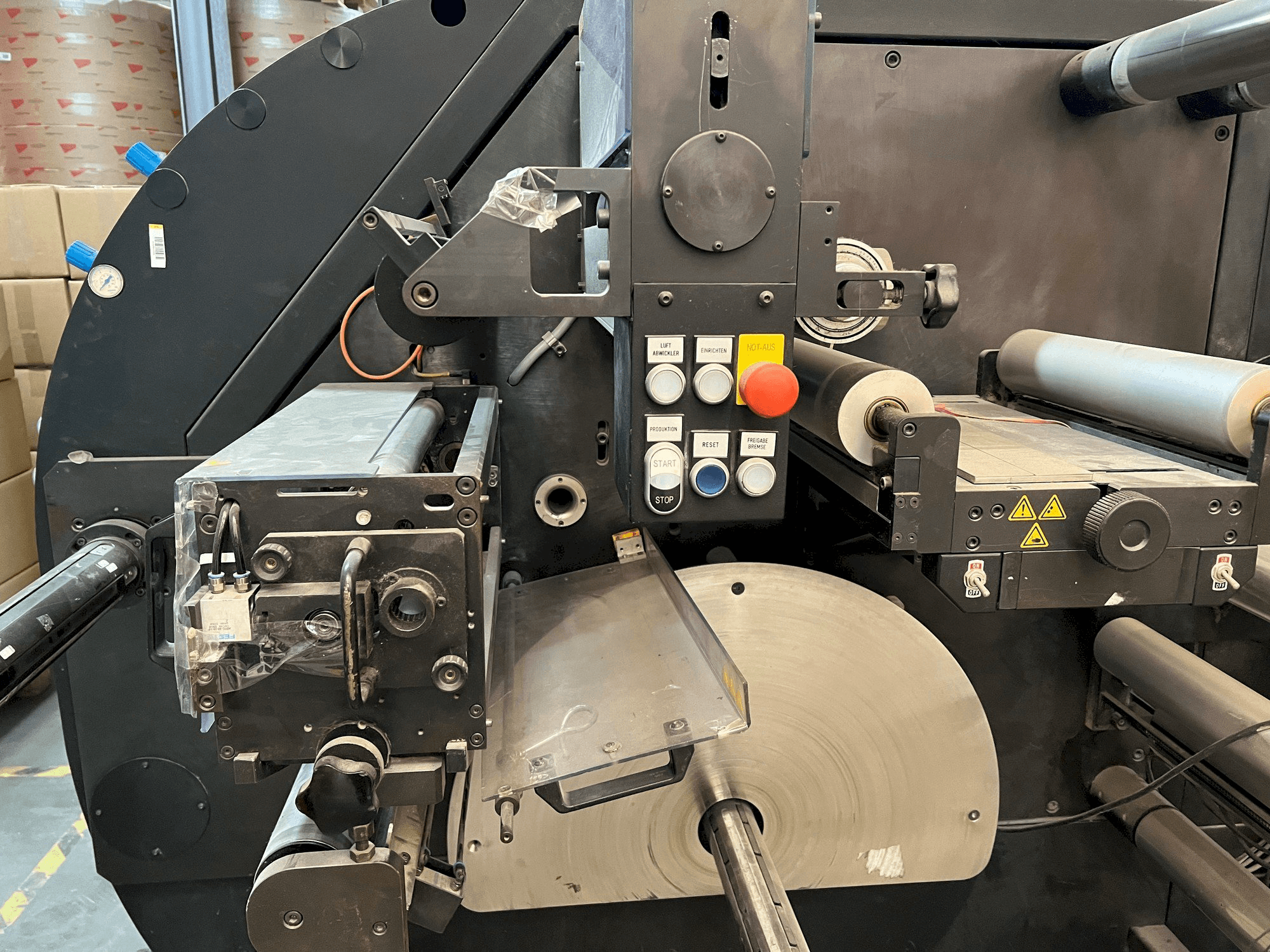 Вид станка FLEXOR 380B спереди